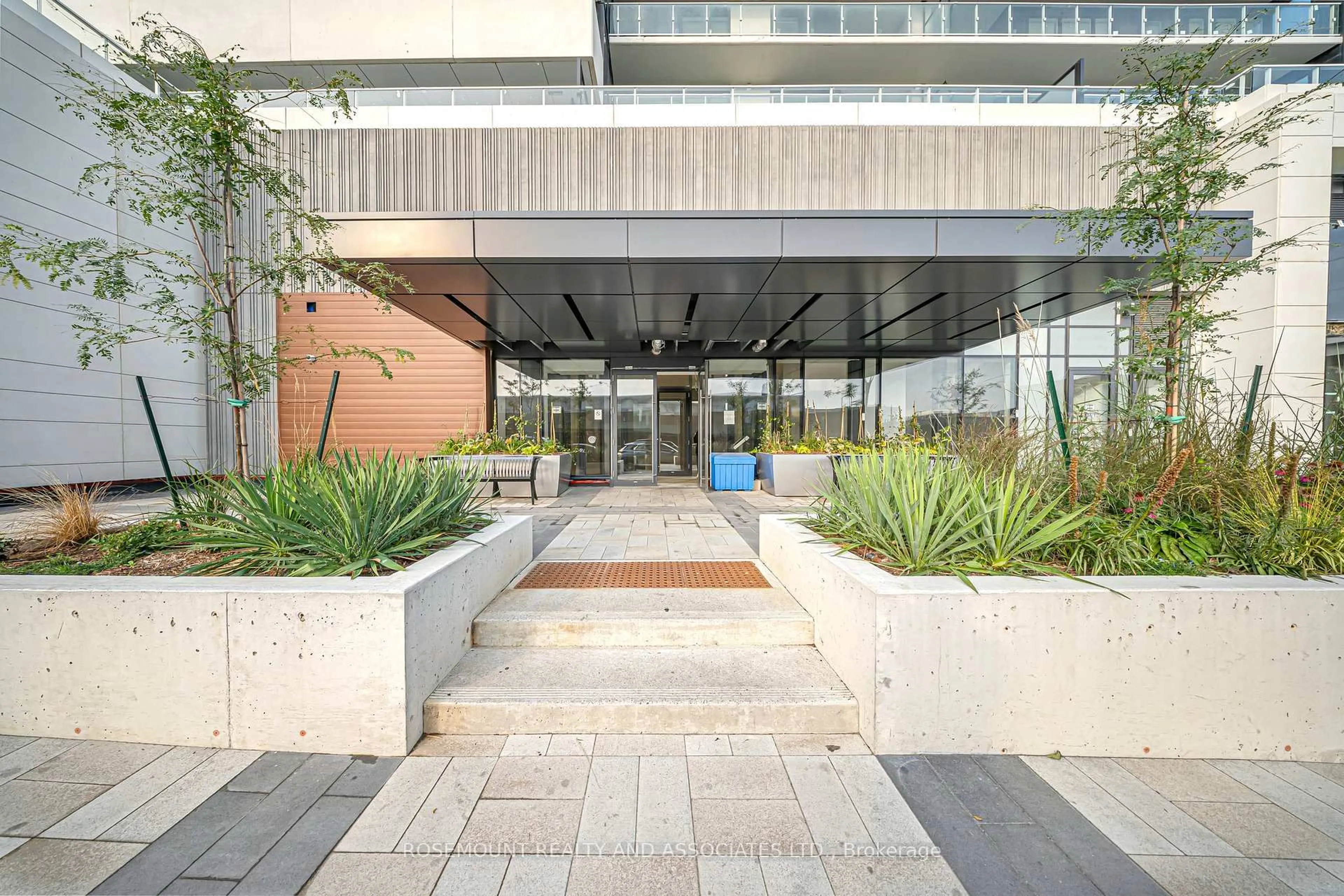 Unknown for 50 O'Neill Rd #504, Toronto Ontario M3C 0R1