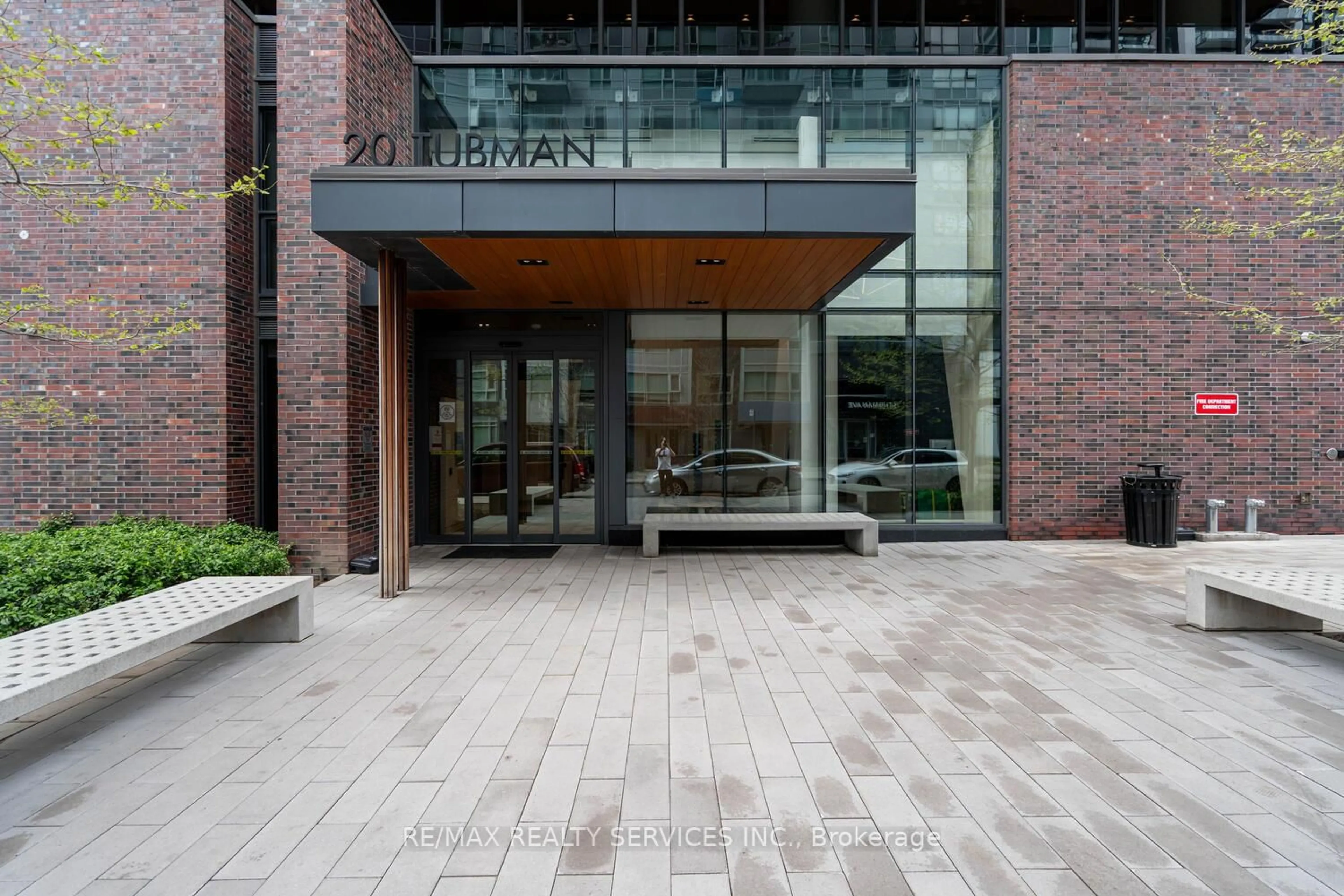 Indoor foyer for 20 Tubman Ave #706, Toronto Ontario M5A 0M8