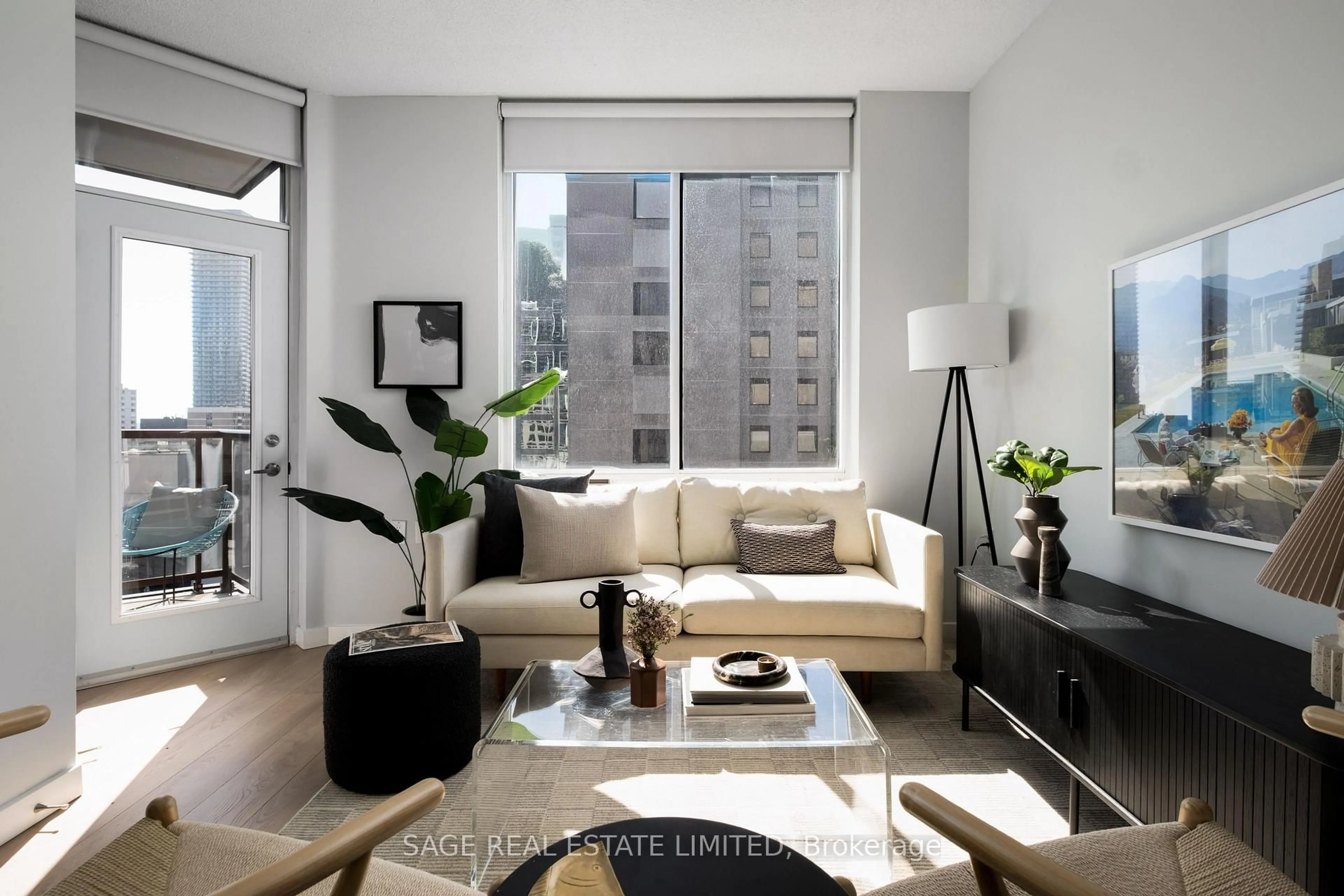 Living room with furniture, unknown for 85 Bloor St #1713, Toronto Ontario M4W 3Y1