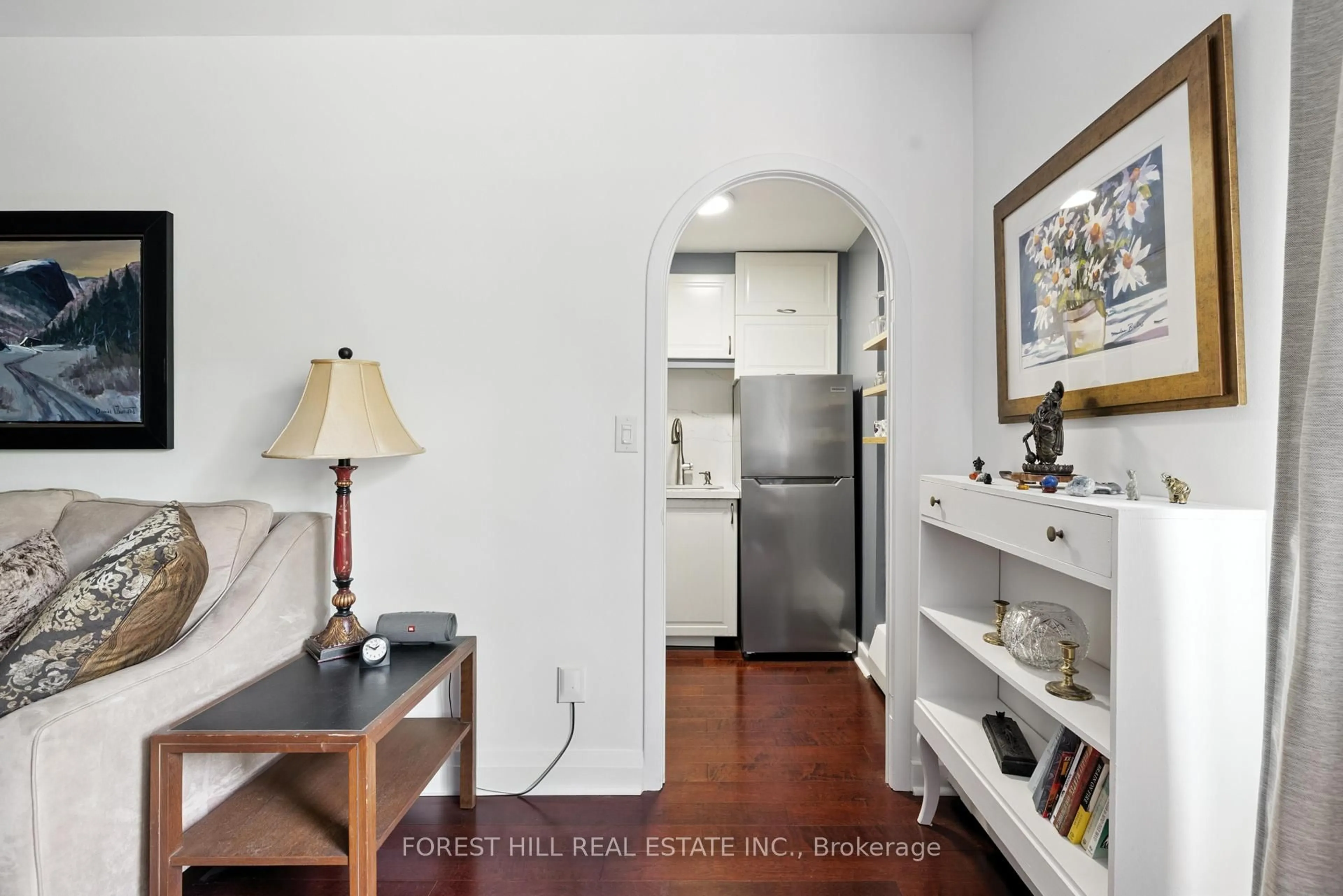 Unknown for 21 Dale Ave #805, Toronto Ontario M4W 1K3