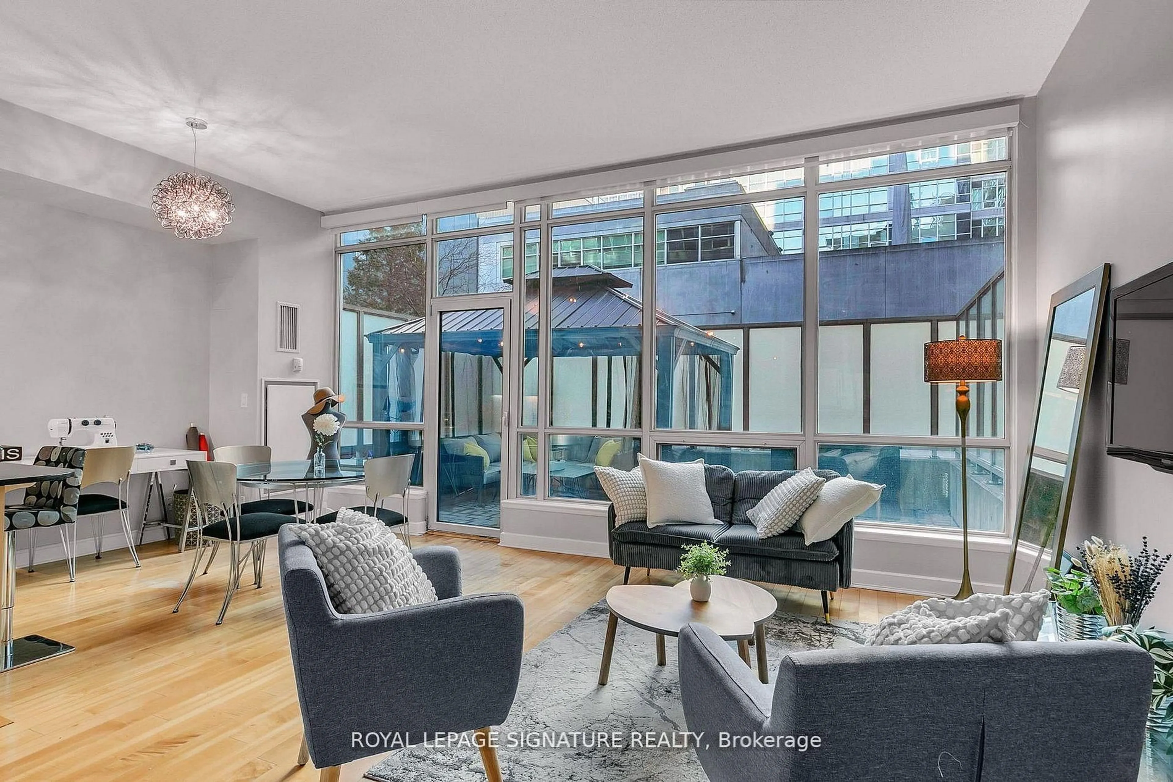 Living room with furniture, unknown for 350 Wellington St #G25, Toronto Ontario M5V 3W9