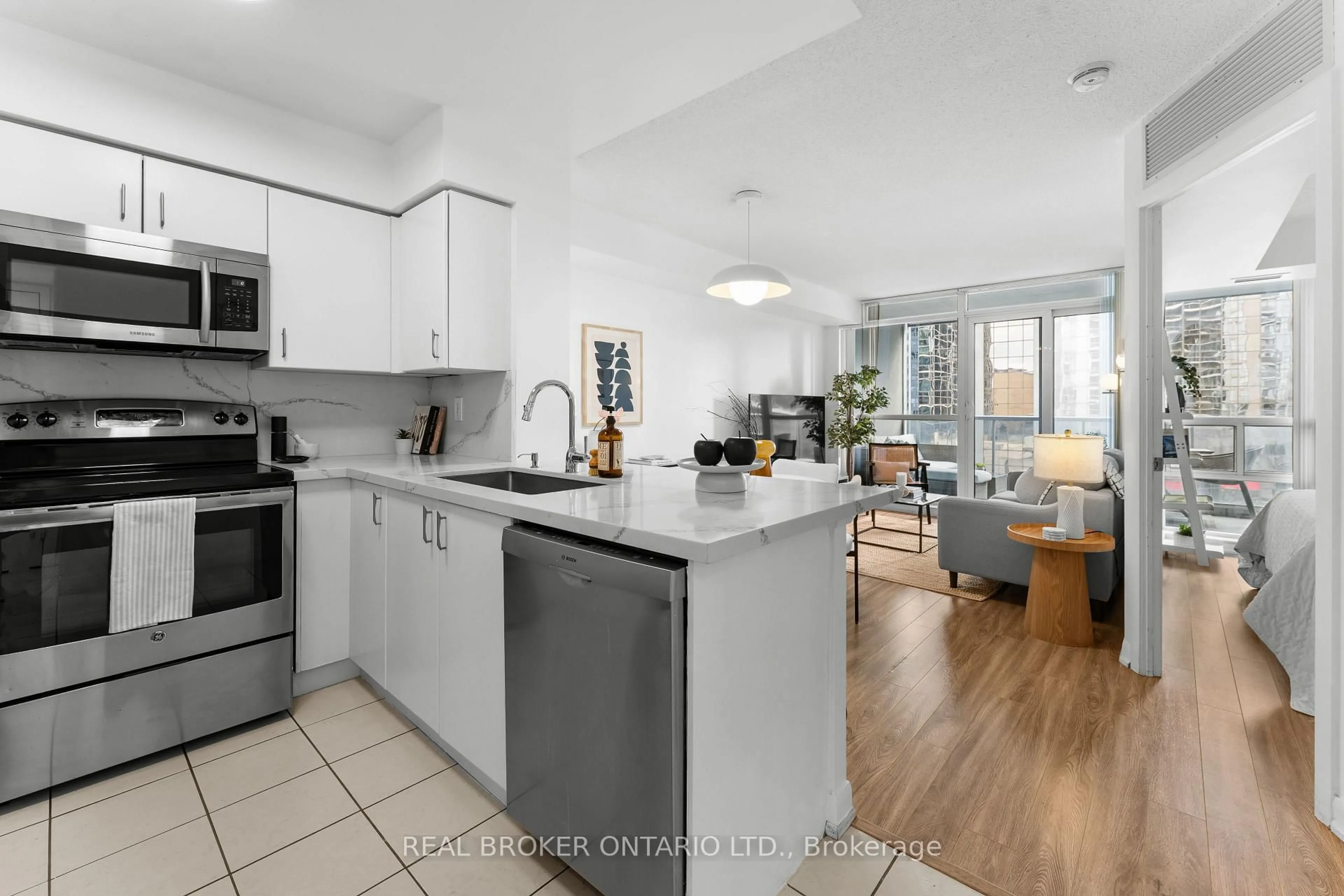 Open concept kitchen, unknown for 4978 Yonge St #701, Toronto Ontario M2N 7G8
