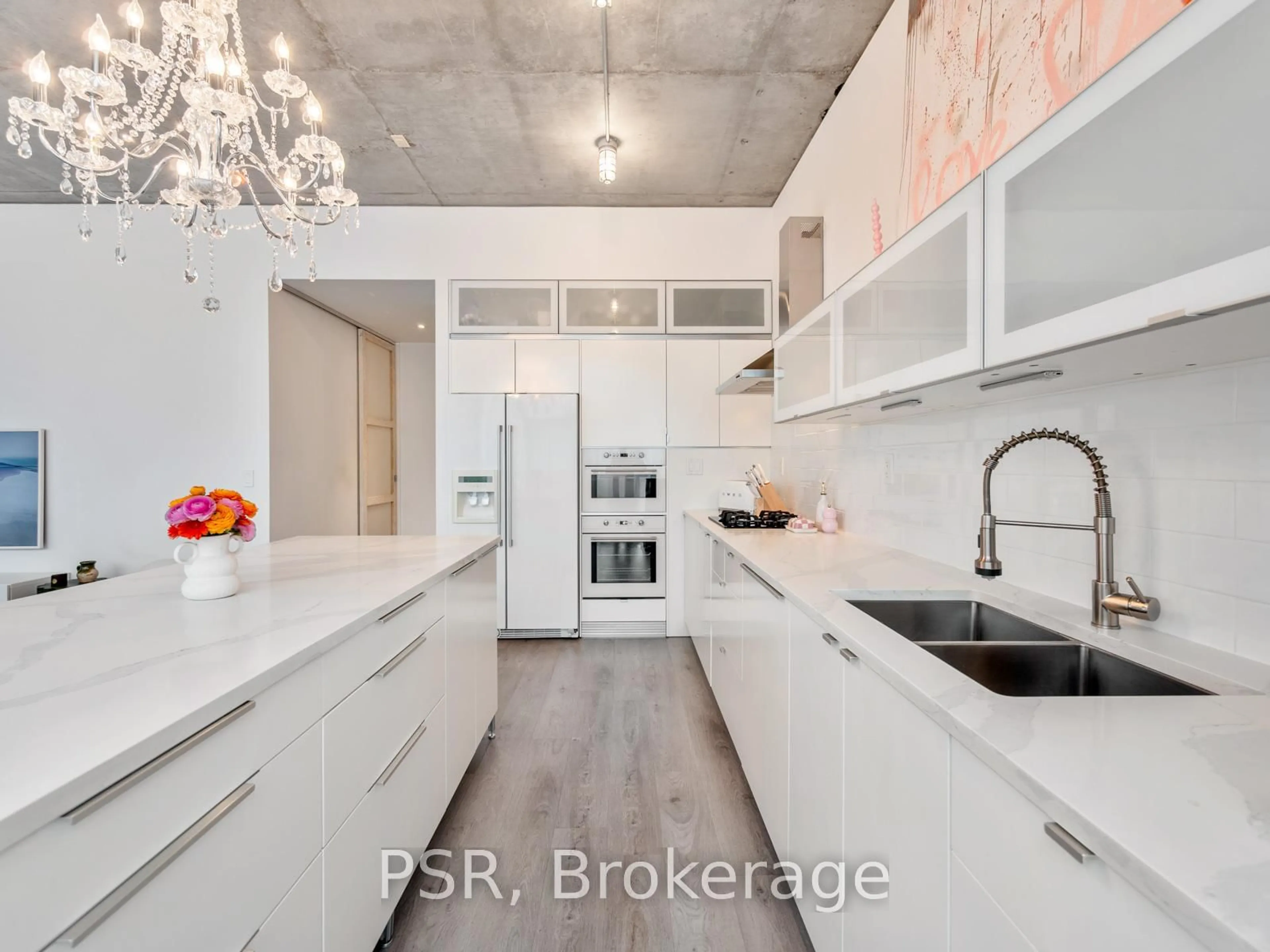 Open concept kitchen, ceramic/tile floor for 60 Bathurst St #313, Toronto Ontario M5V 2P7