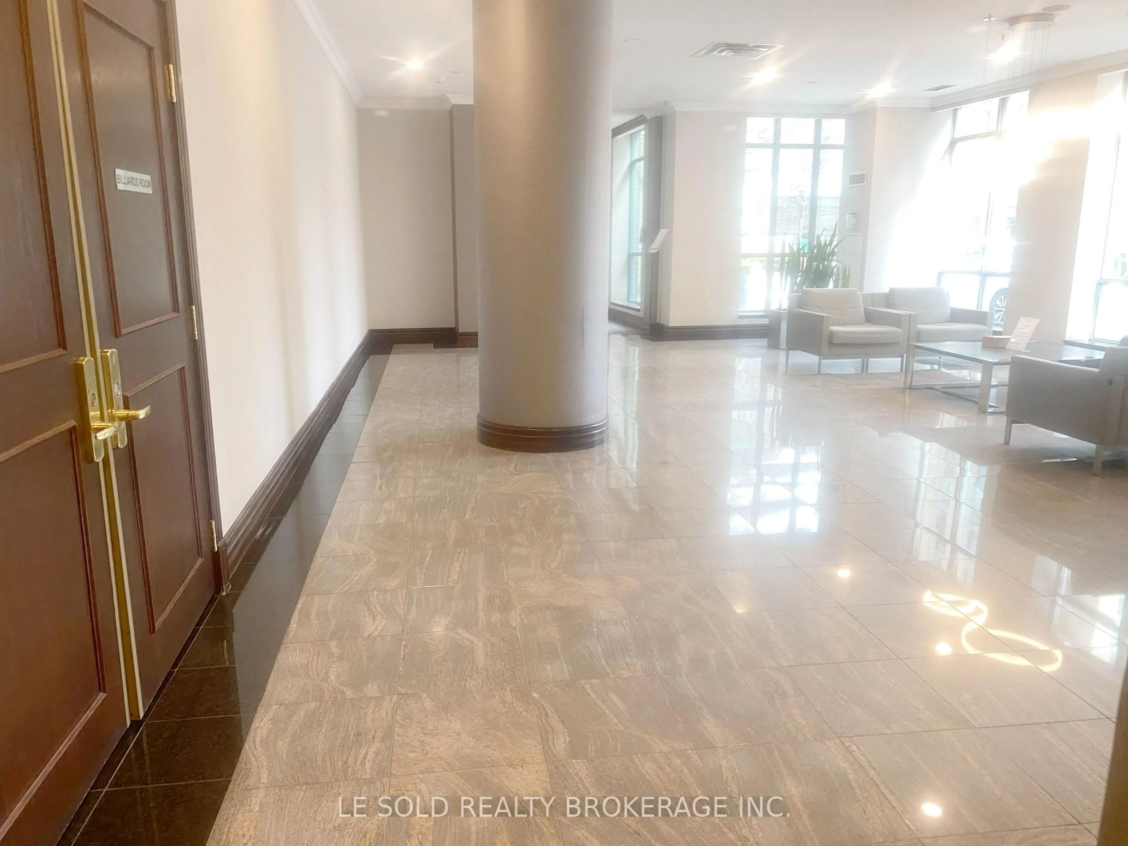 Indoor foyer for 22 Olive Ave #902, Toronto Ontario M2N 7G6