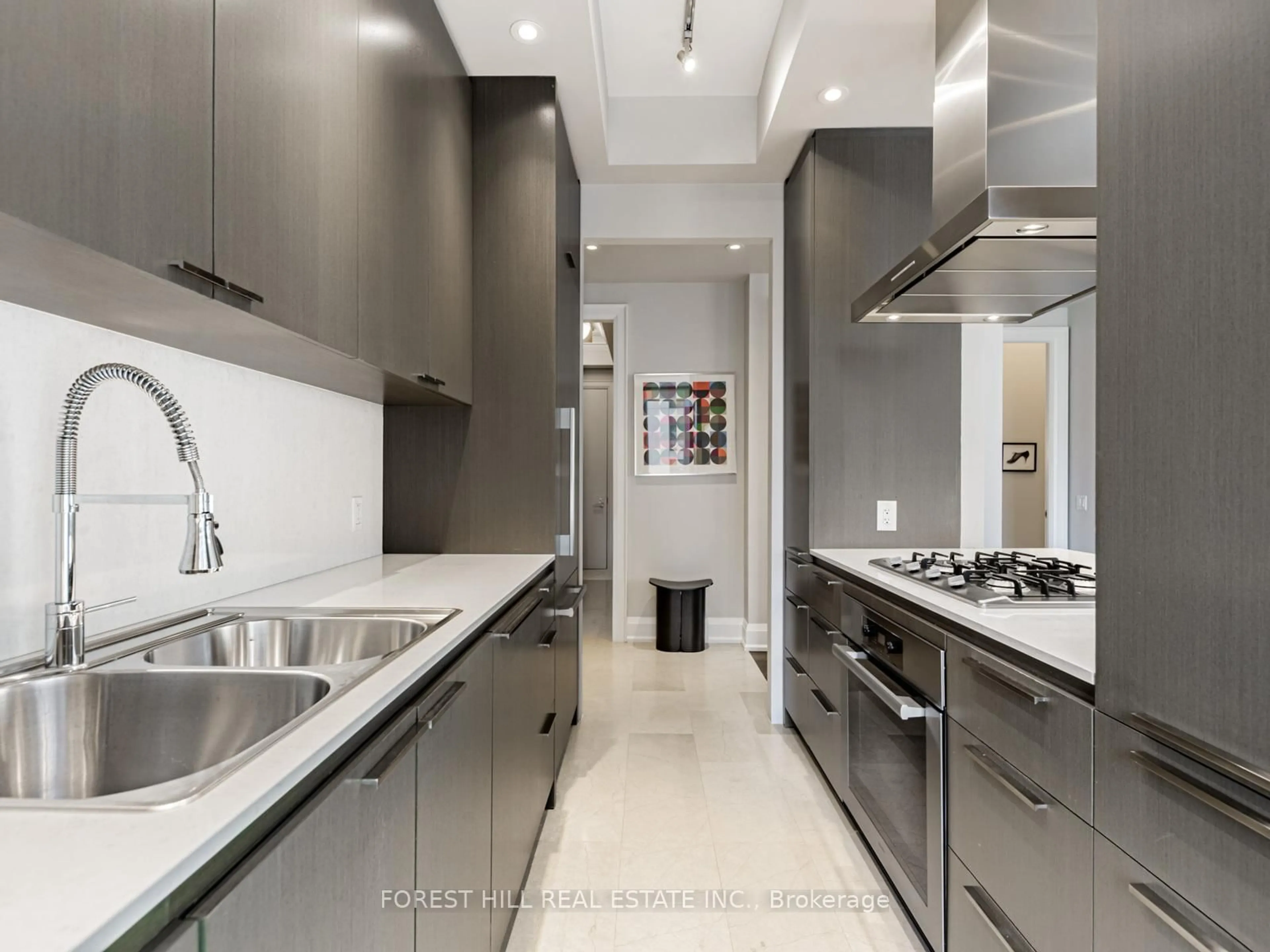 Contemporary kitchen, unknown for 88 Davenport Rd #602, Toronto Ontario M5R 0A5