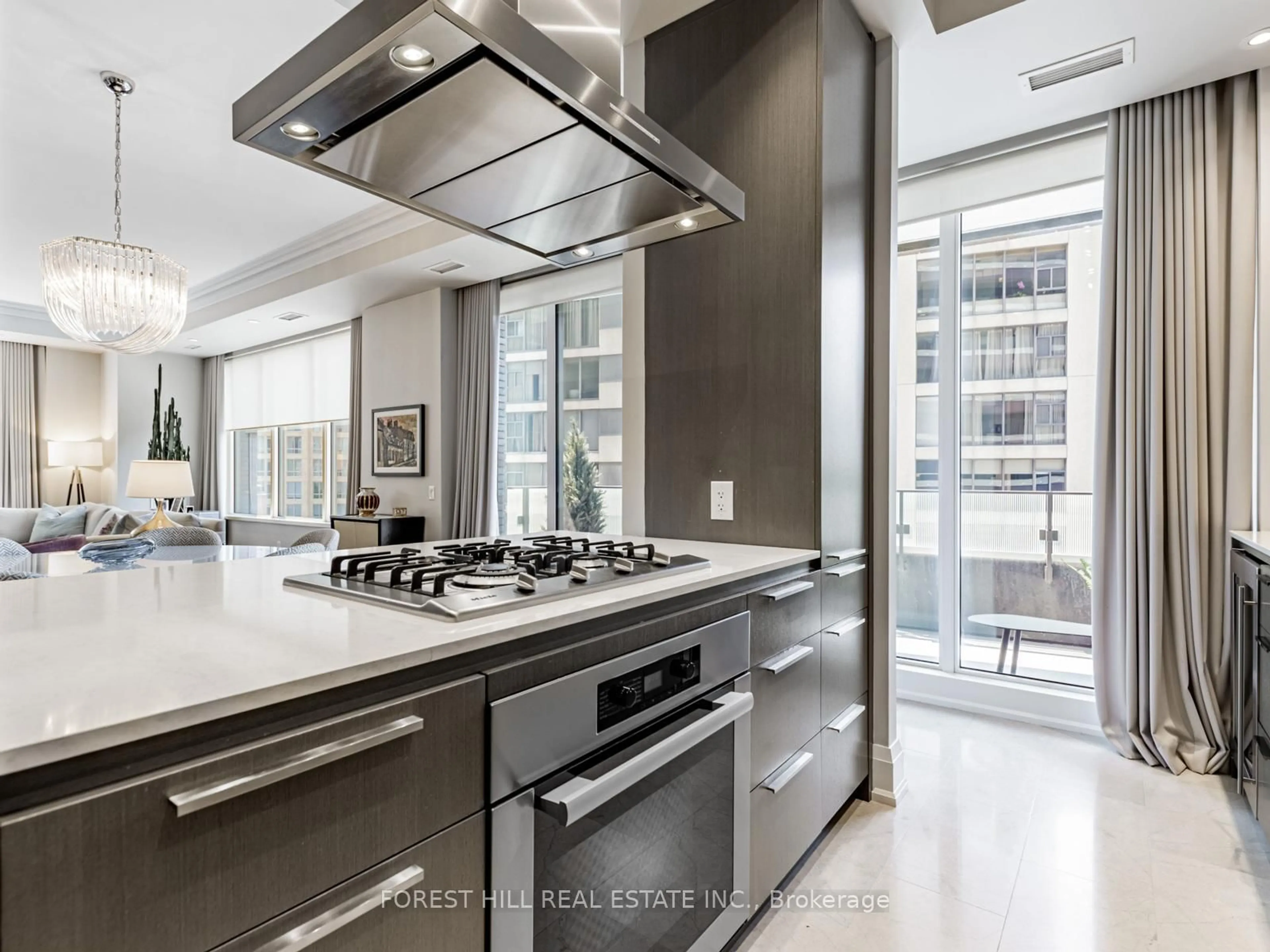 Contemporary kitchen, unknown for 88 Davenport Rd #602, Toronto Ontario M5R 0A5