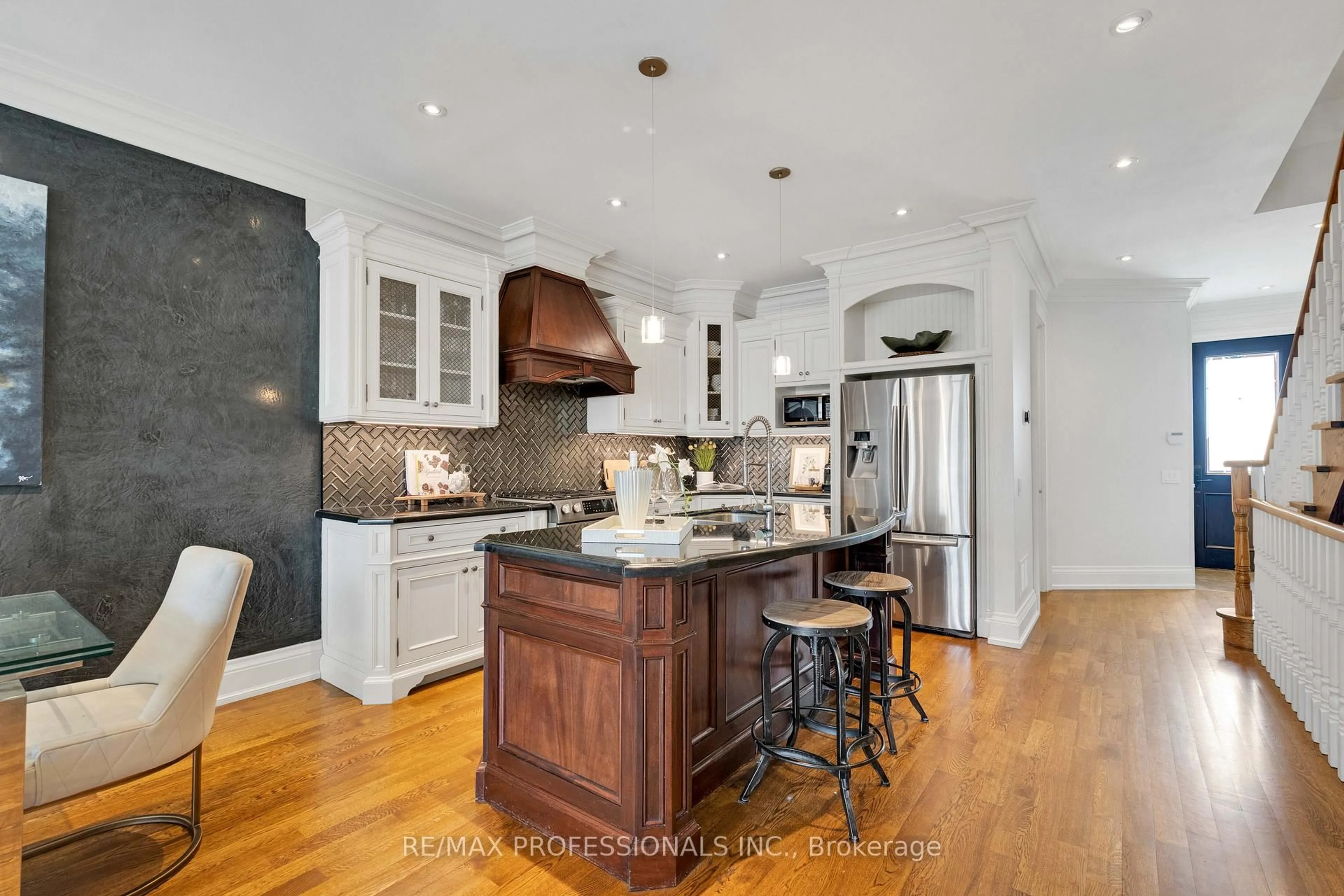 Open concept kitchen, unknown for 721 Markham St, Toronto Ontario M6G 2M2