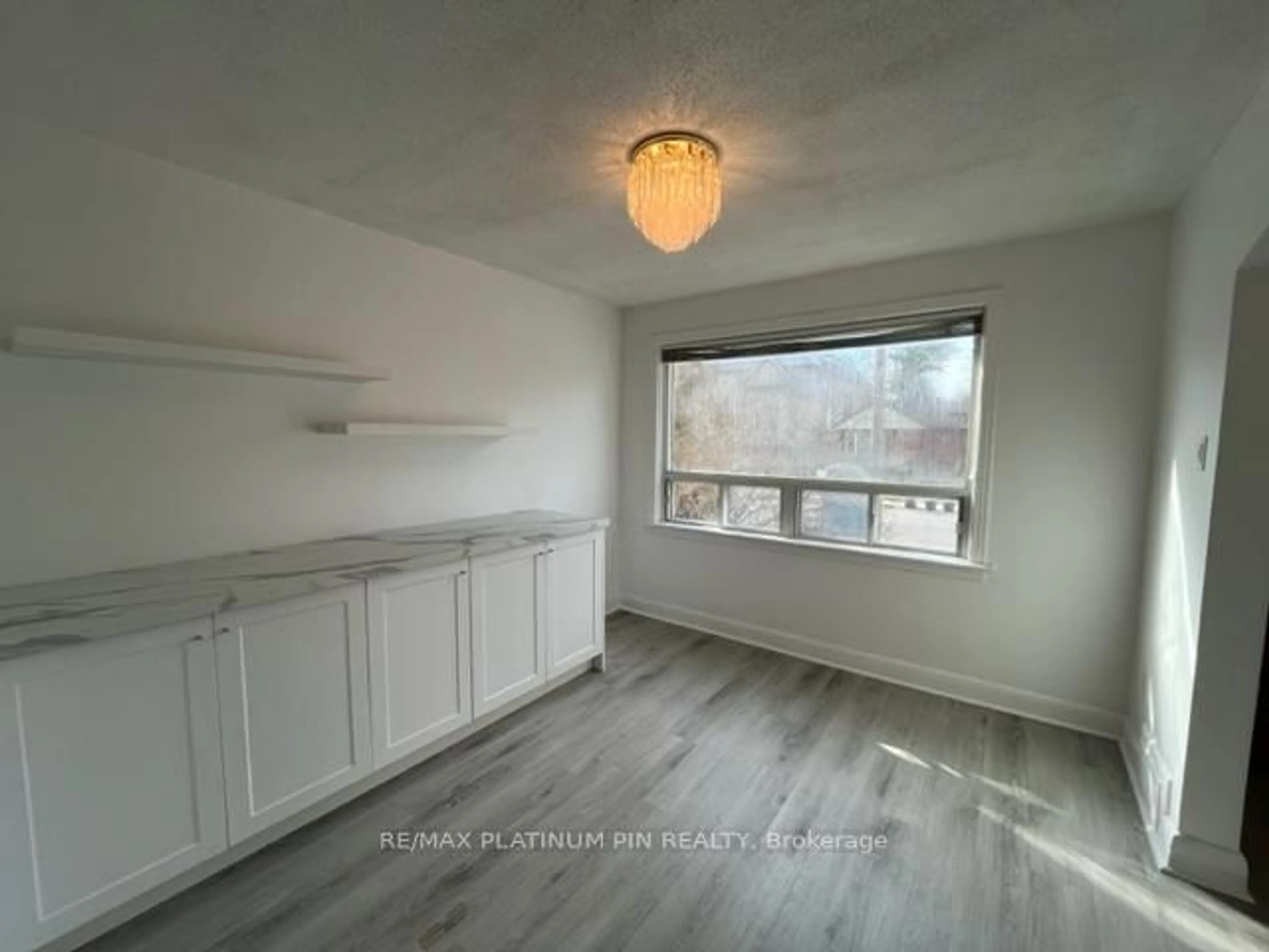 A pic of a room for 194 Florence Ave, Toronto Ontario M2N 1G4