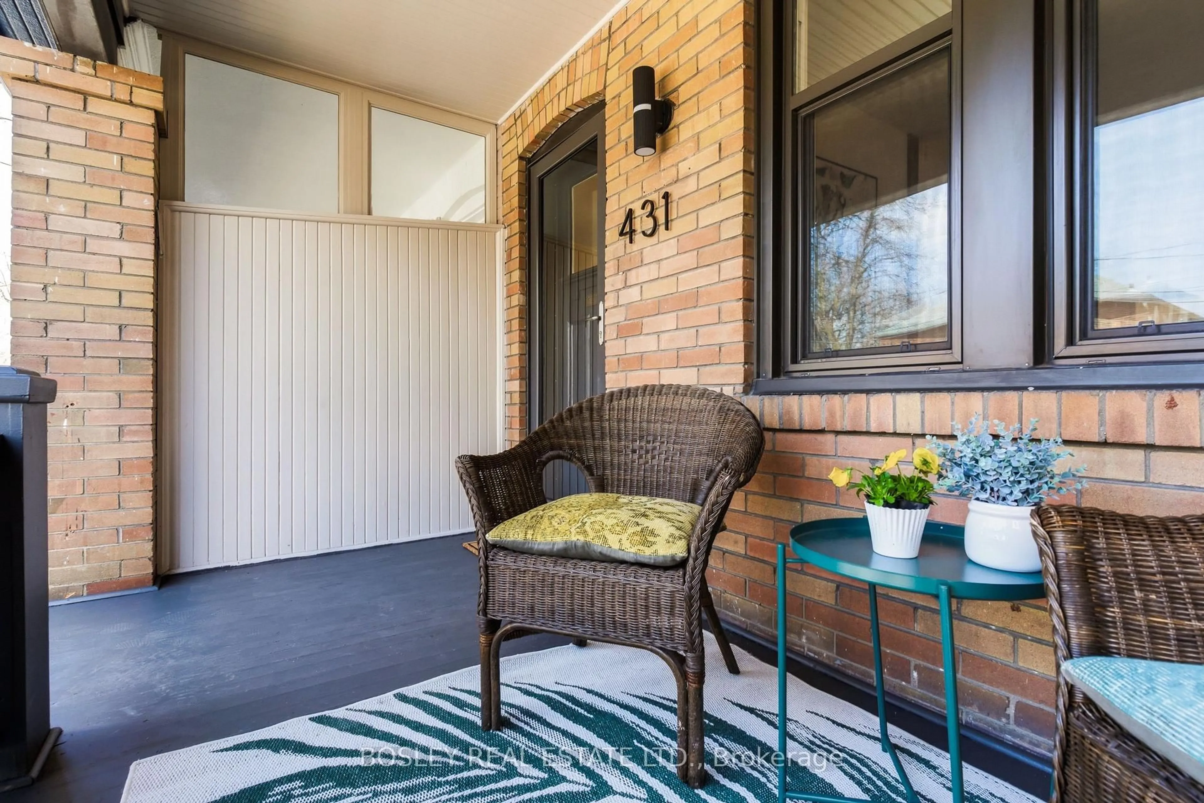 Patio, street for 431 Davisville Ave, Toronto Ontario M4S 1H7