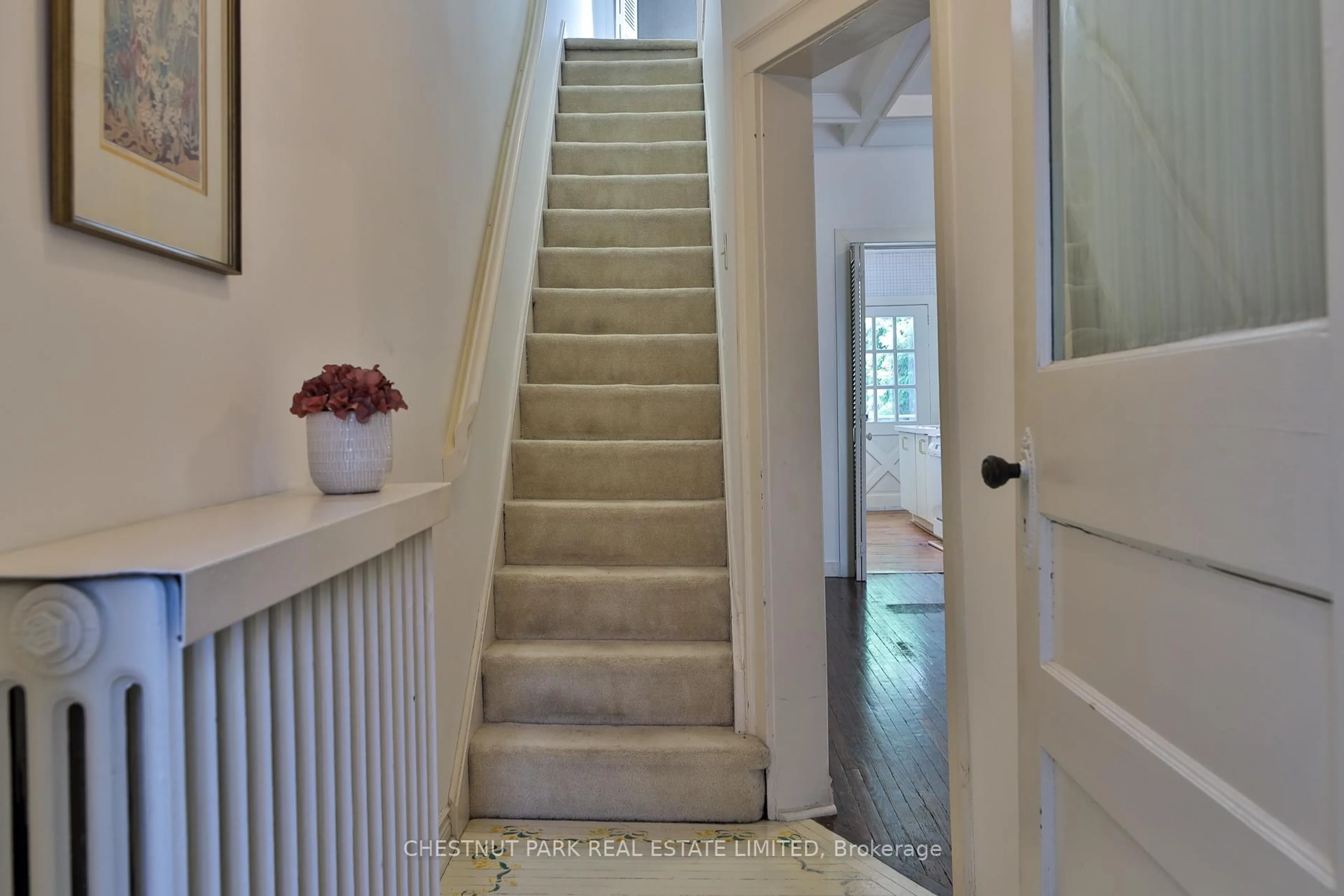 Unknown for 94 Alcina Ave, Toronto Ontario M6G 2E8