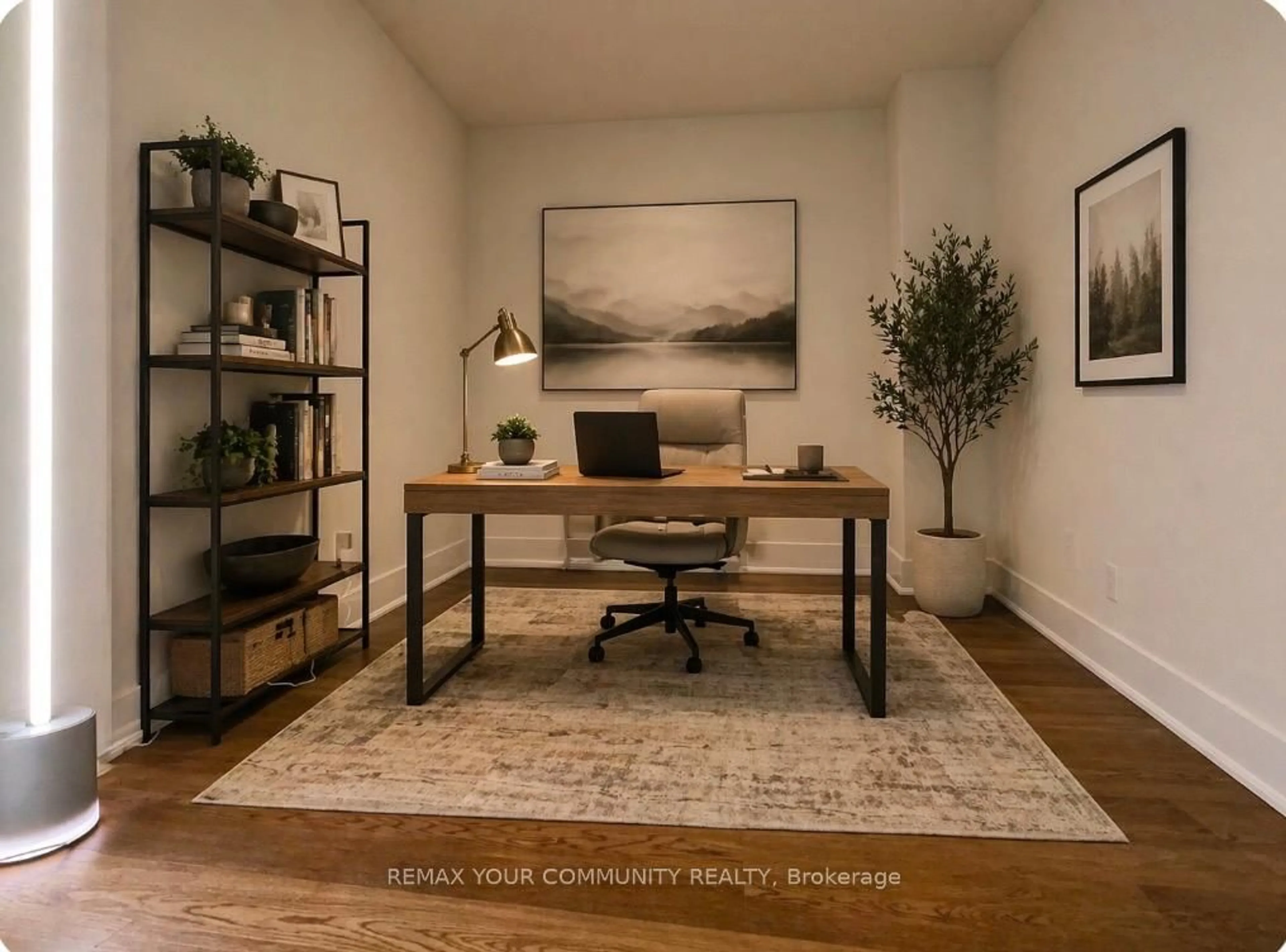 A pic of a room for 8 Scollard St #606, Toronto Ontario M5R 1M2