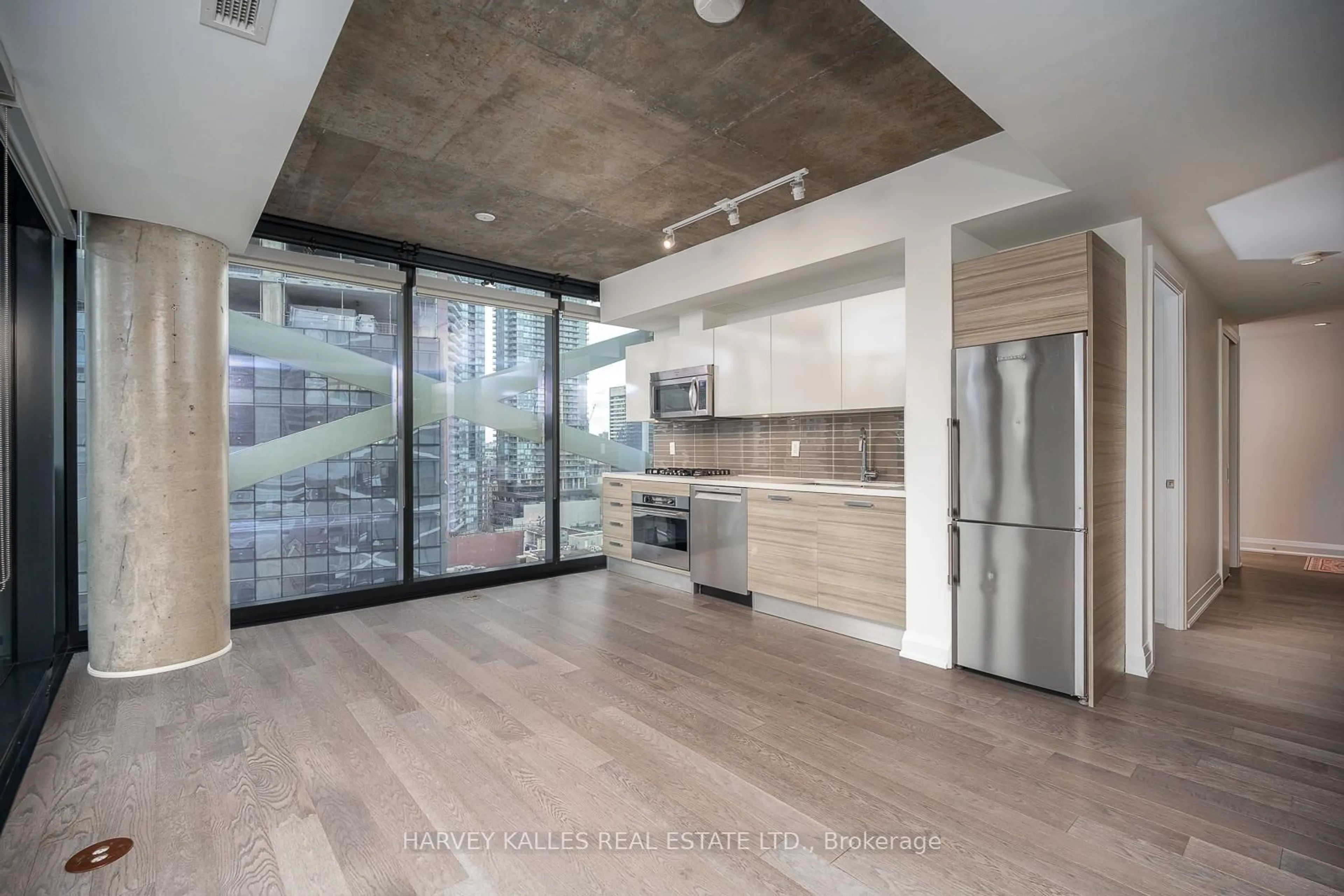 Open concept kitchen, unknown for 224 King St #1507, Toronto Ontario M5H 0A6