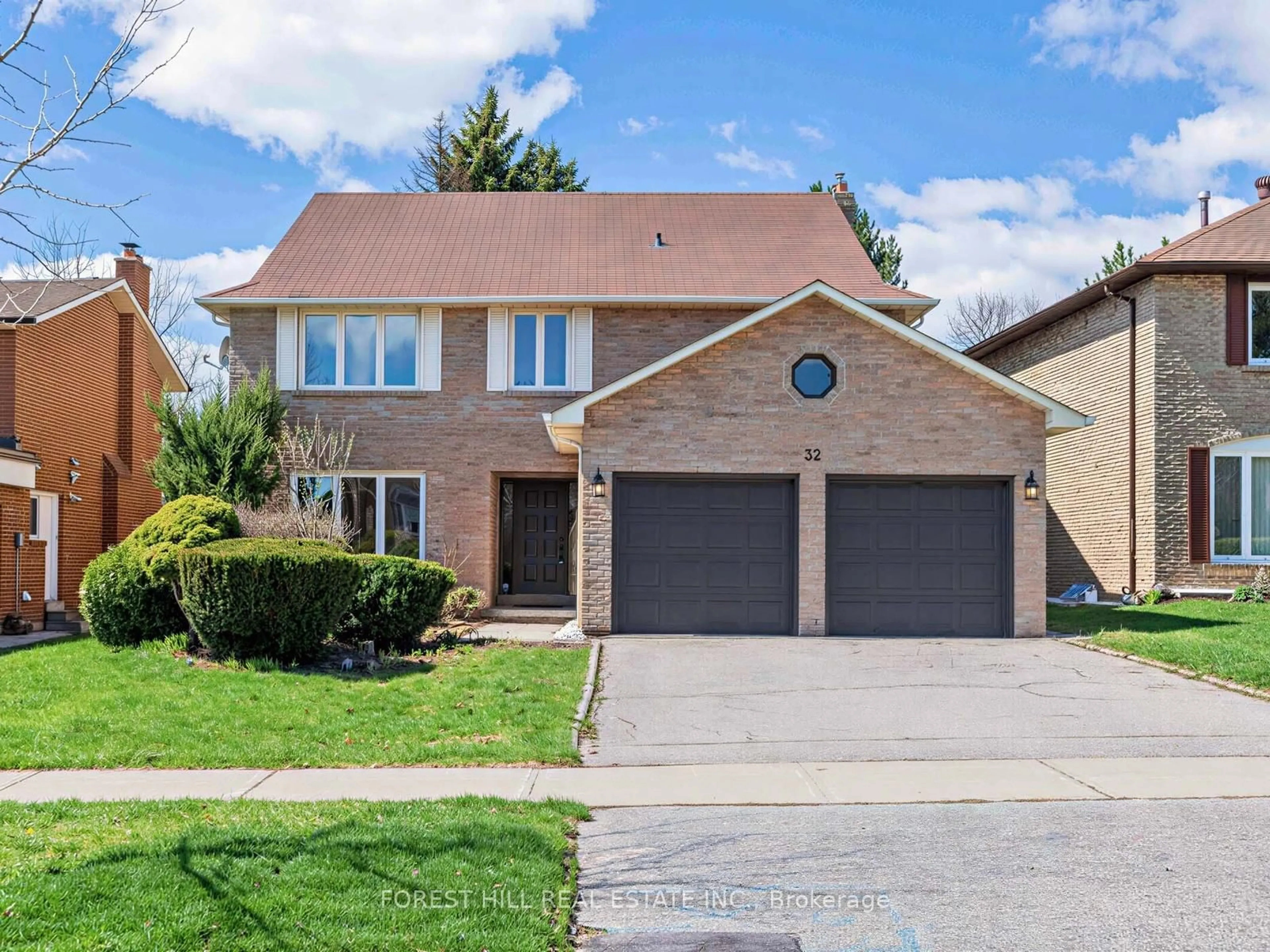 Home with brick exterior material, street for 32 Saddletree Dr, Toronto Ontario M2H 3L3