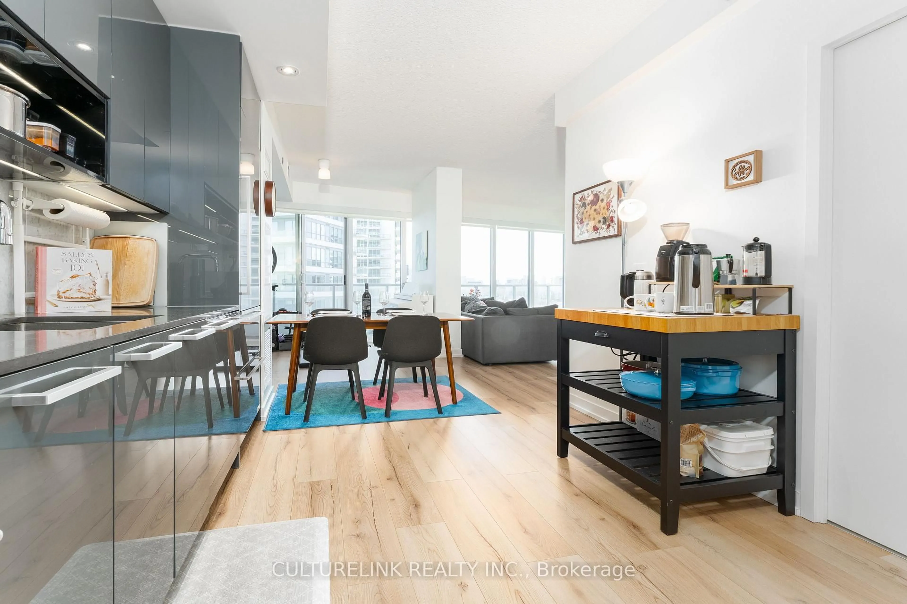 Unknown for 117 McMahon Dr #2008, Toronto Ontario M2K 0E4