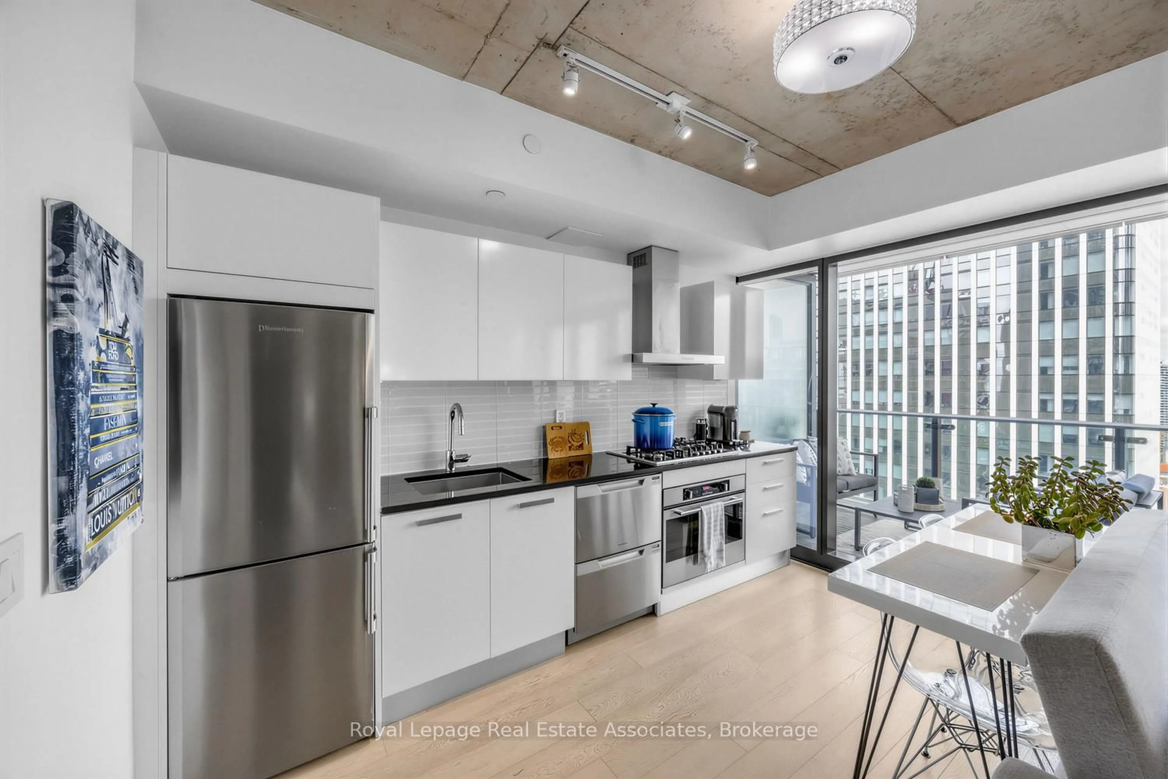 Unknown for 224 King St #3102, Toronto Ontario M5H 0A6