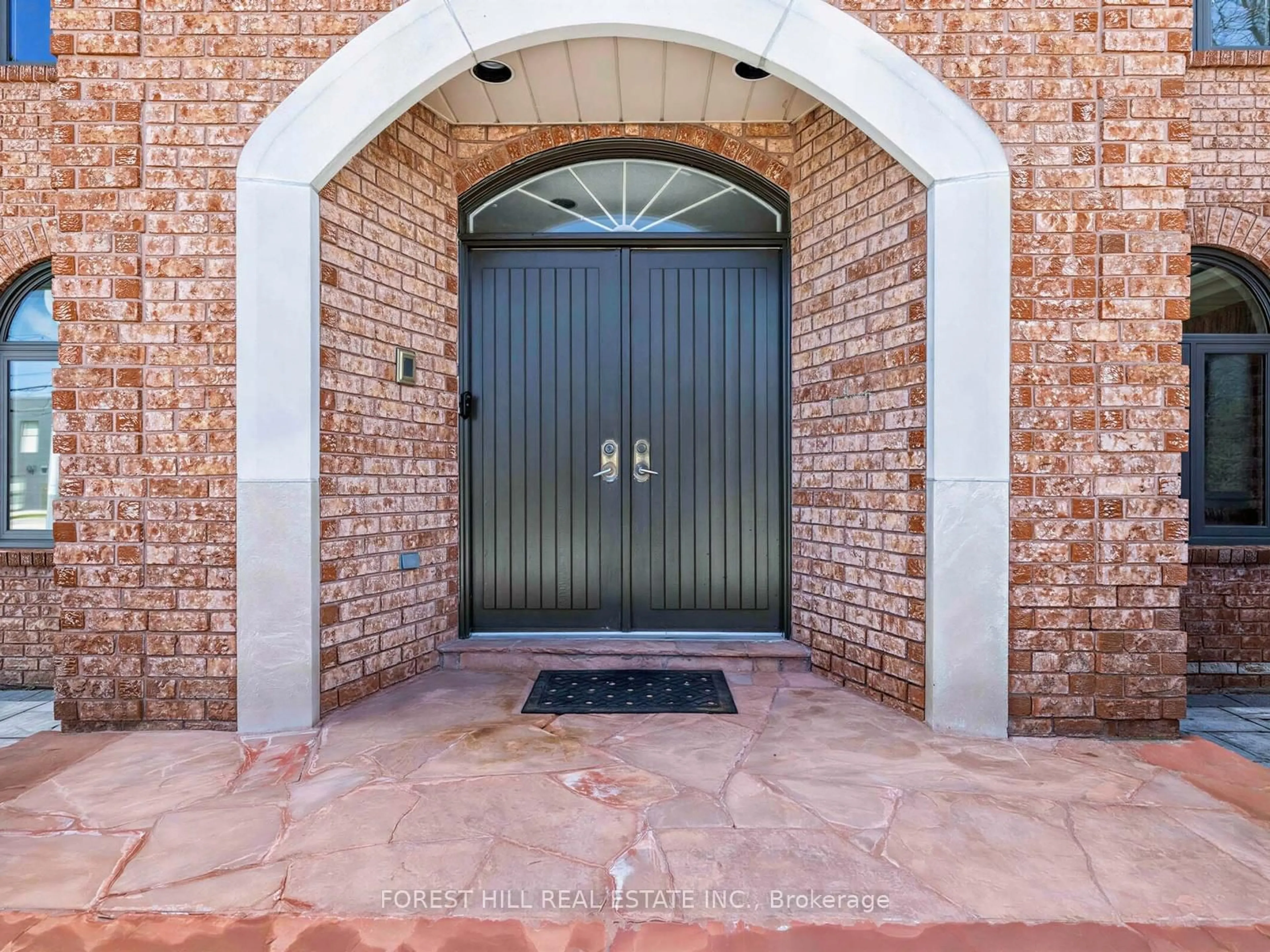 Indoor entryway for 477 Cummer Ave, Toronto Ontario M3A 3L2