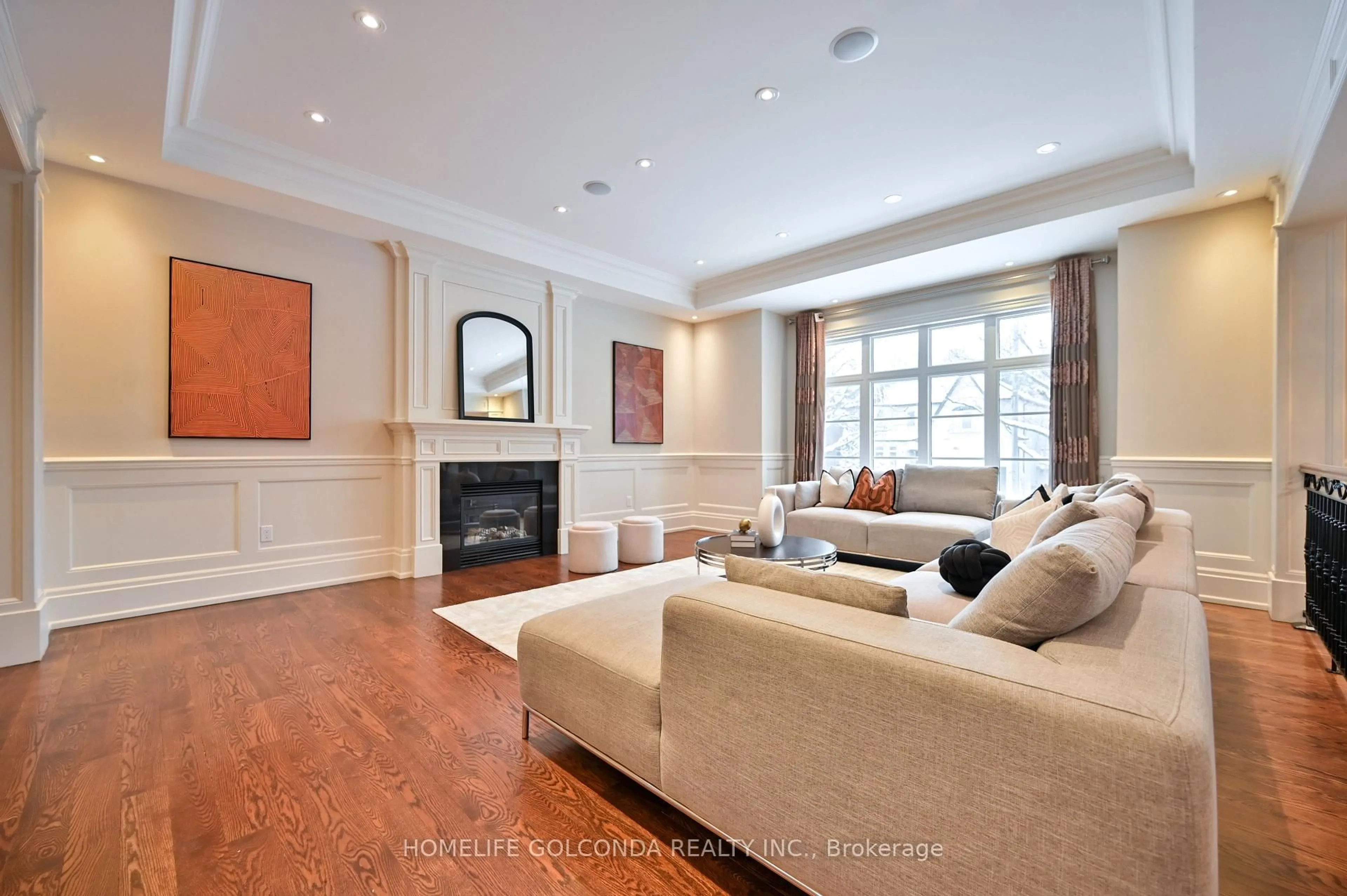 Living room with furniture, unknown for 272 Byng Ave, Toronto Ontario M2N 4L3