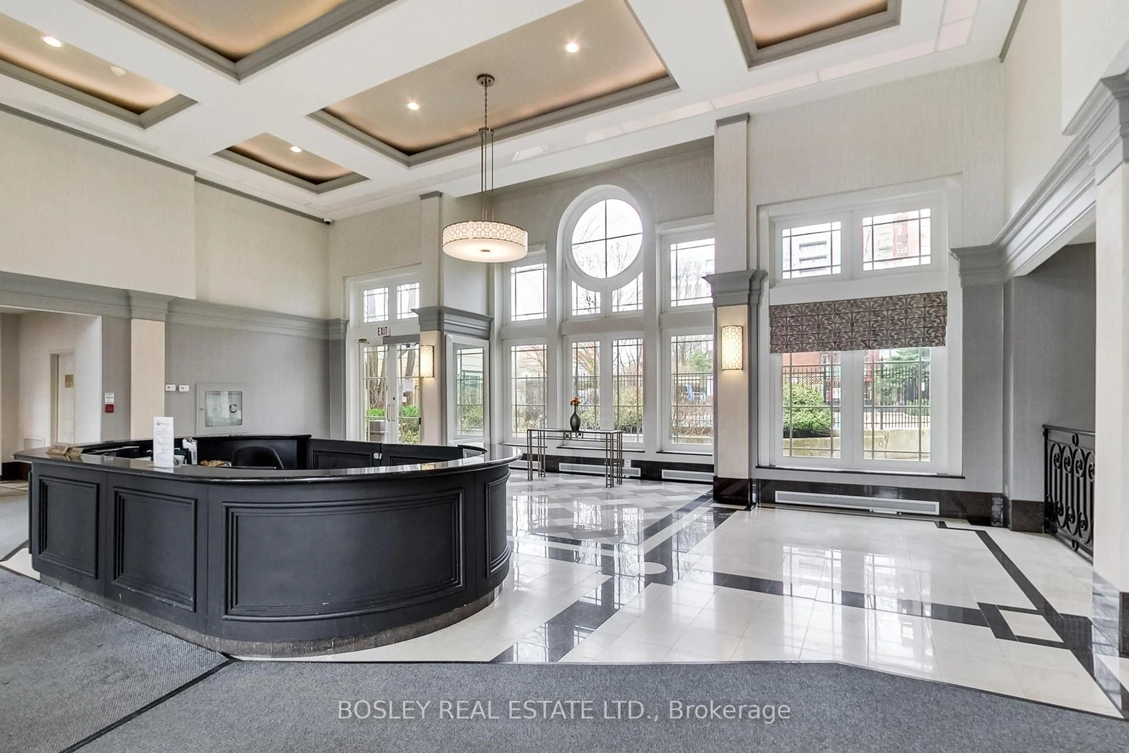 Indoor foyer for 2 Covington Rd #403, Toronto Ontario M6A 3E5