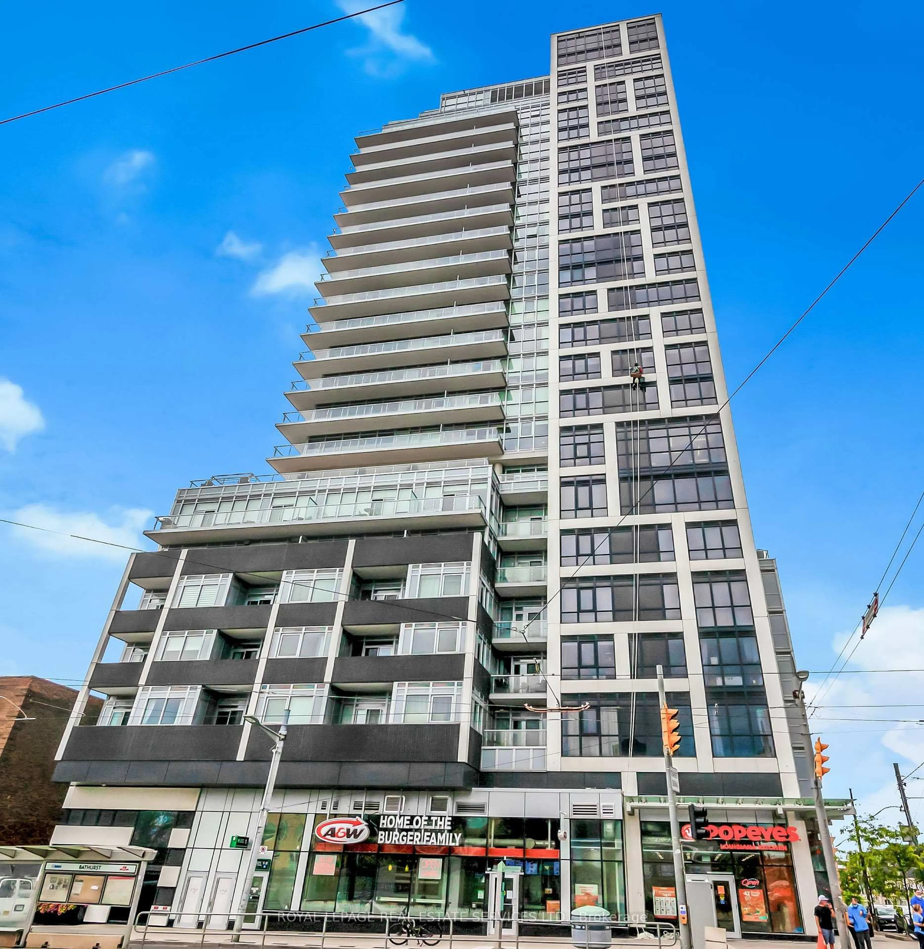 Unknown for 501 St Clair Ave #1104, Toronto Ontario M5P 0A2