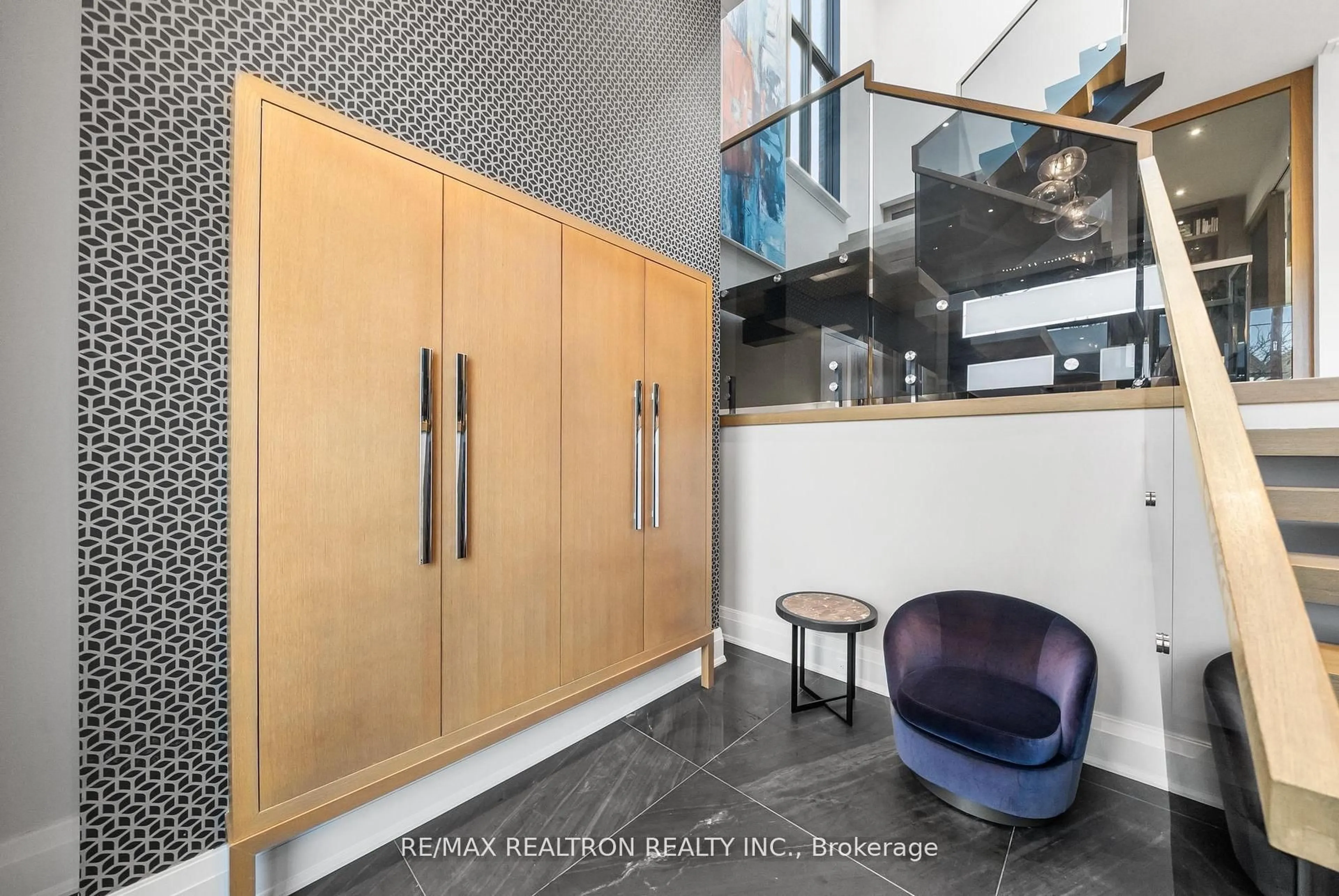 Unknown for 75 Bannockburn Ave, Toronto Ontario M5M 2M9