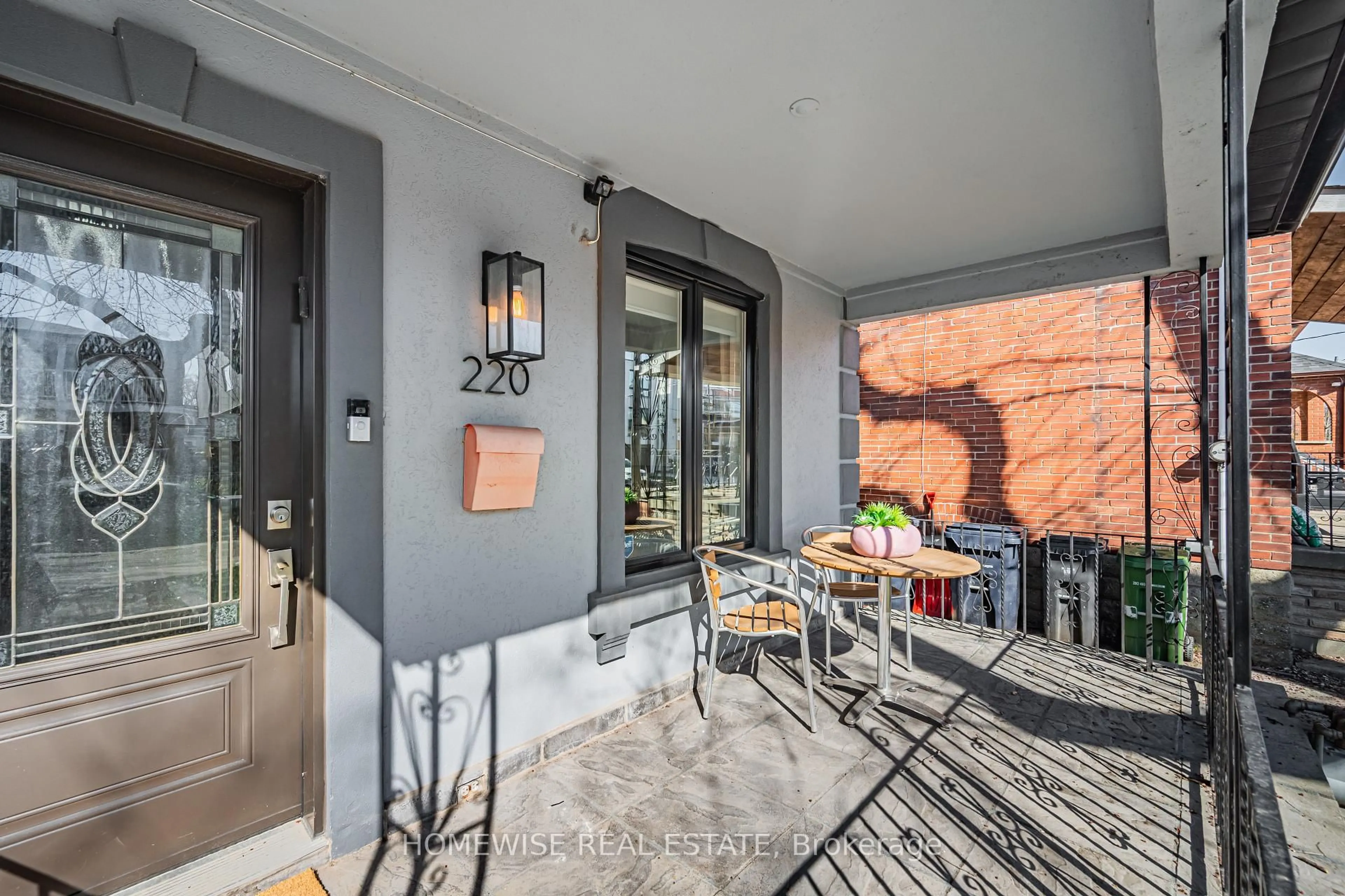 Patio, street for 220 Robina Ave, Toronto Ontario M6C 3Z1