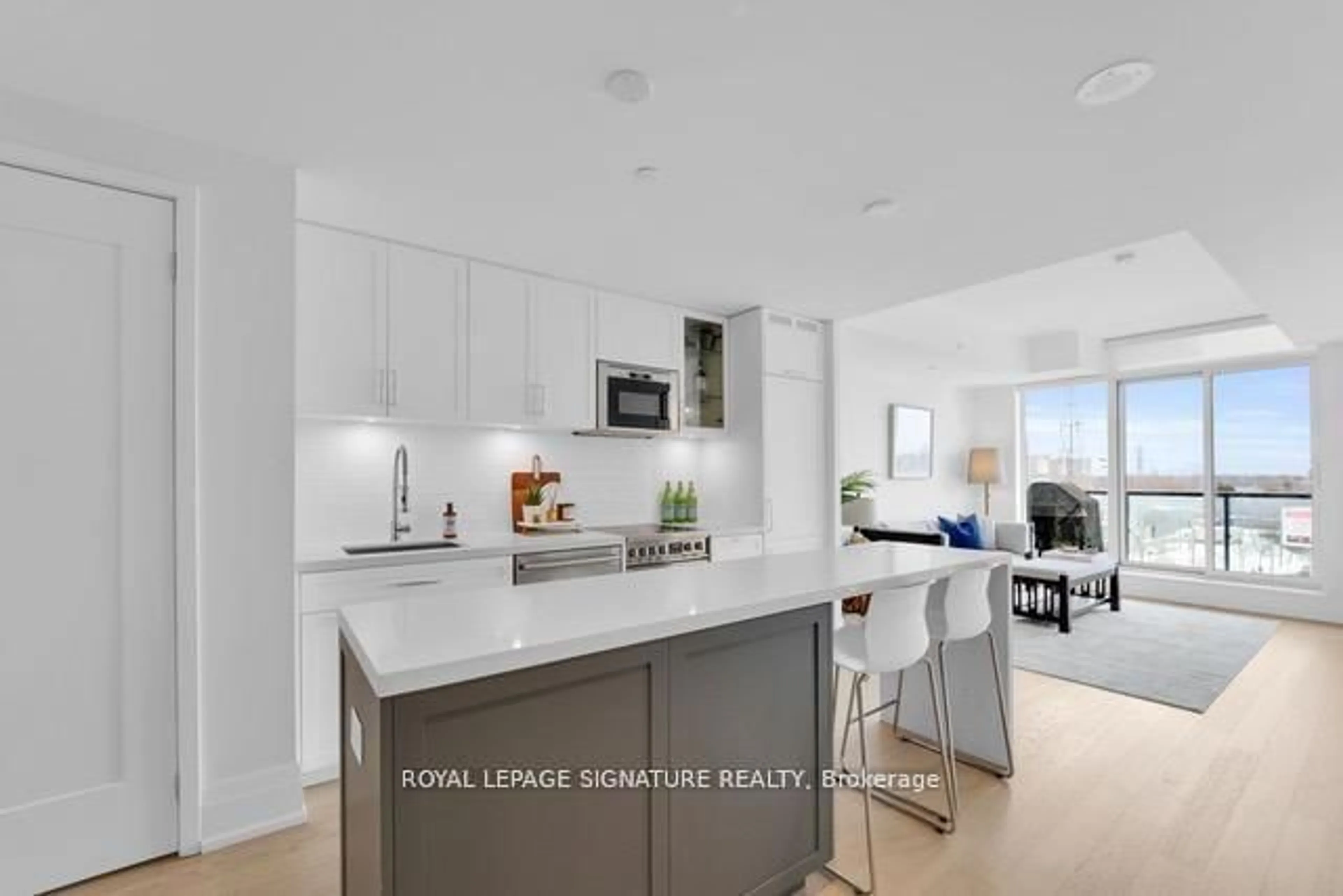 Open concept kitchen, unknown for 25 Malcolm Rd #408, Toronto Ontario M4G 0C1