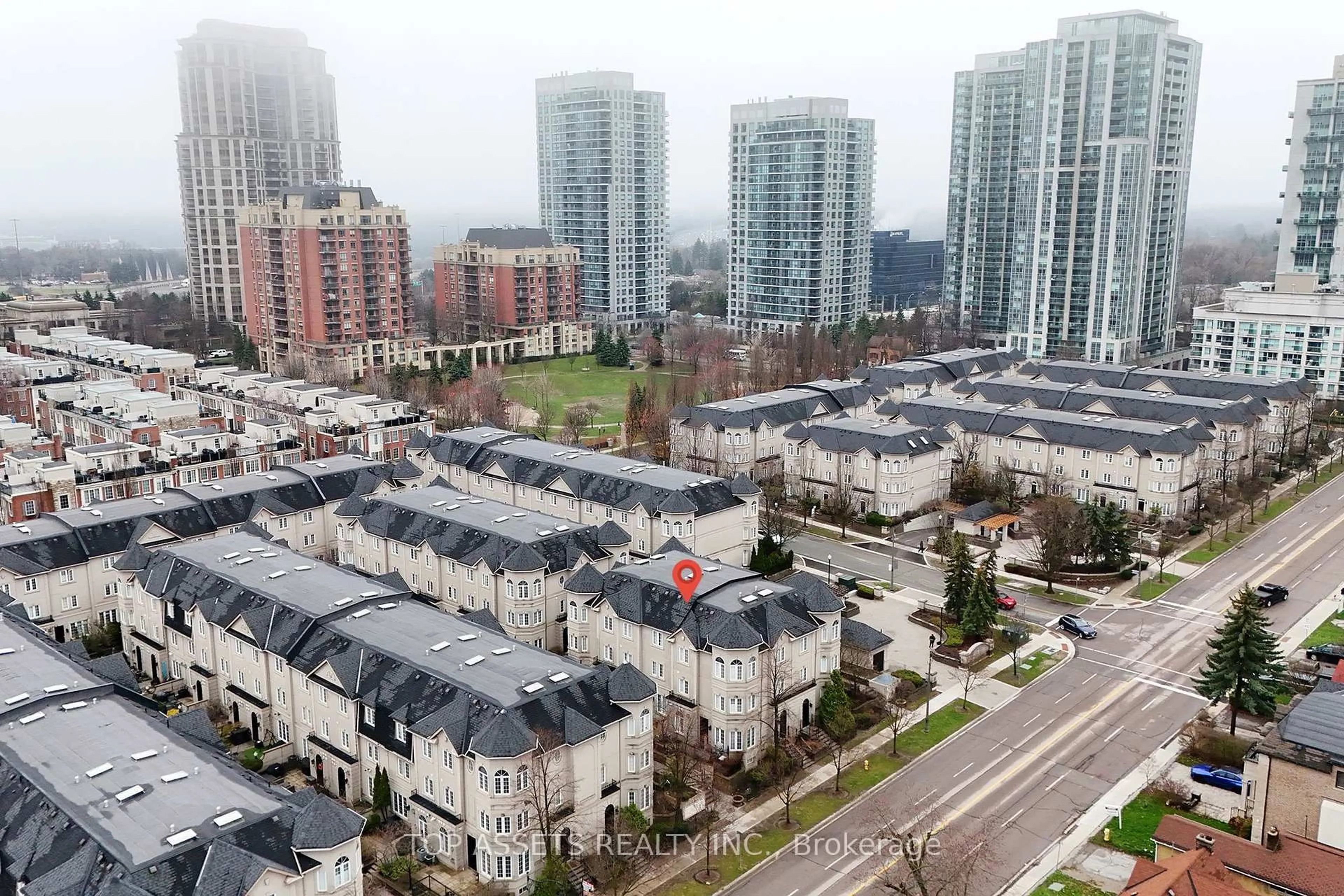 A pic from outside/outdoor area/front of a property/back of a property/a pic from drone, city buildings view from balcony for 11 Everson Dr #105, Toronto Ontario M2N 7B9