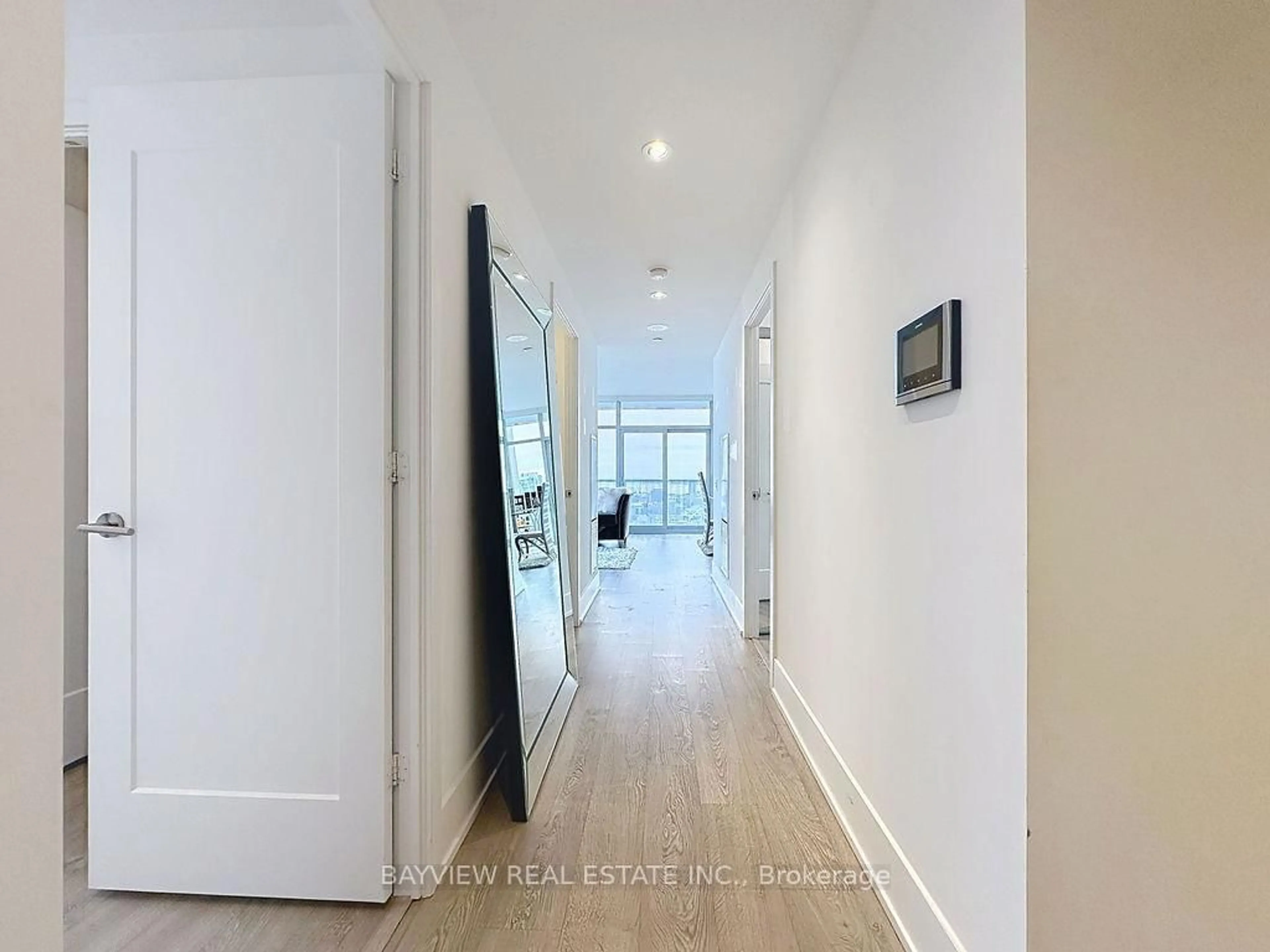 Indoor entryway for 10 York St #4110, Toronto Ontario M5J 2Z2