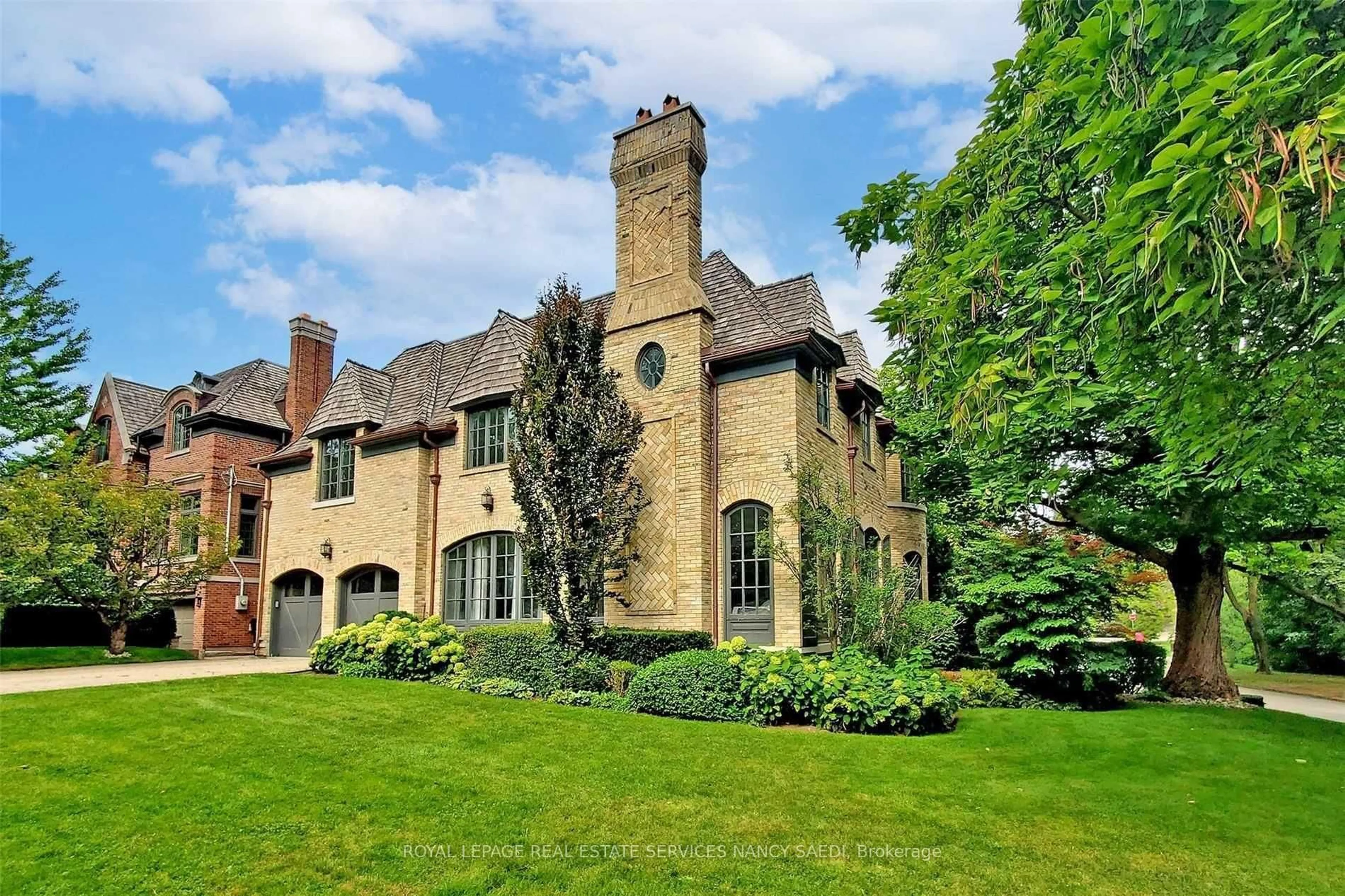 Home with brick exterior material, building for 10 Blyth Dale Rd, Toronto Ontario M2N 3M2