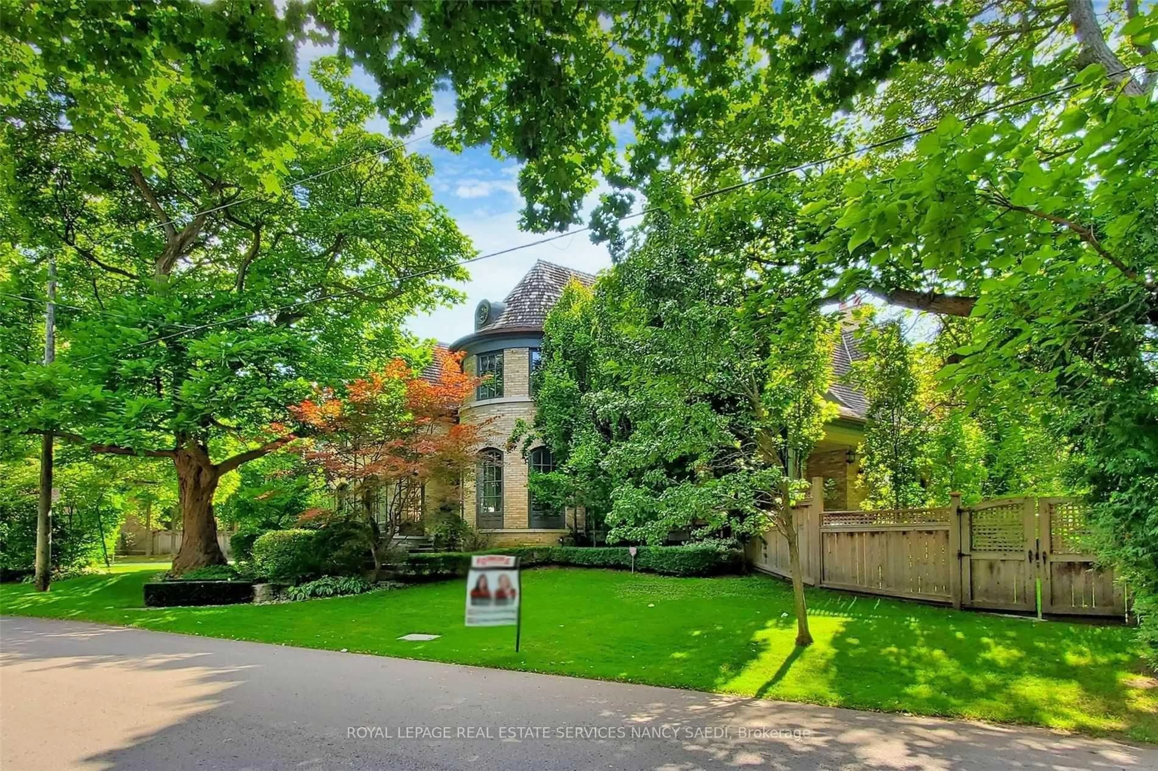 Unknown for 10 Blyth Dale Rd, Toronto Ontario M2N 3M2