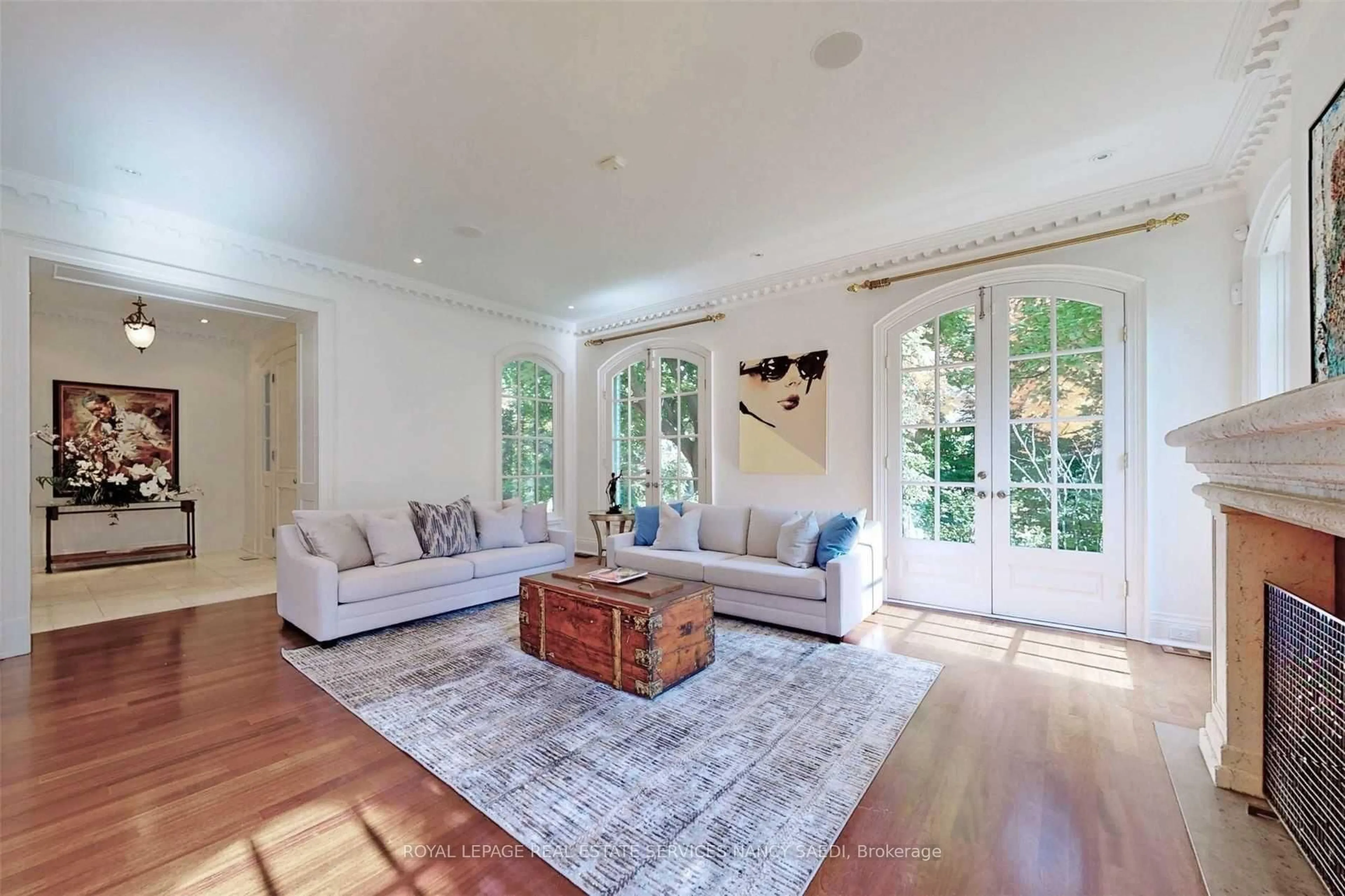 Living room with furniture, unknown for 10 Blyth Dale Rd, Toronto Ontario M2N 3M2