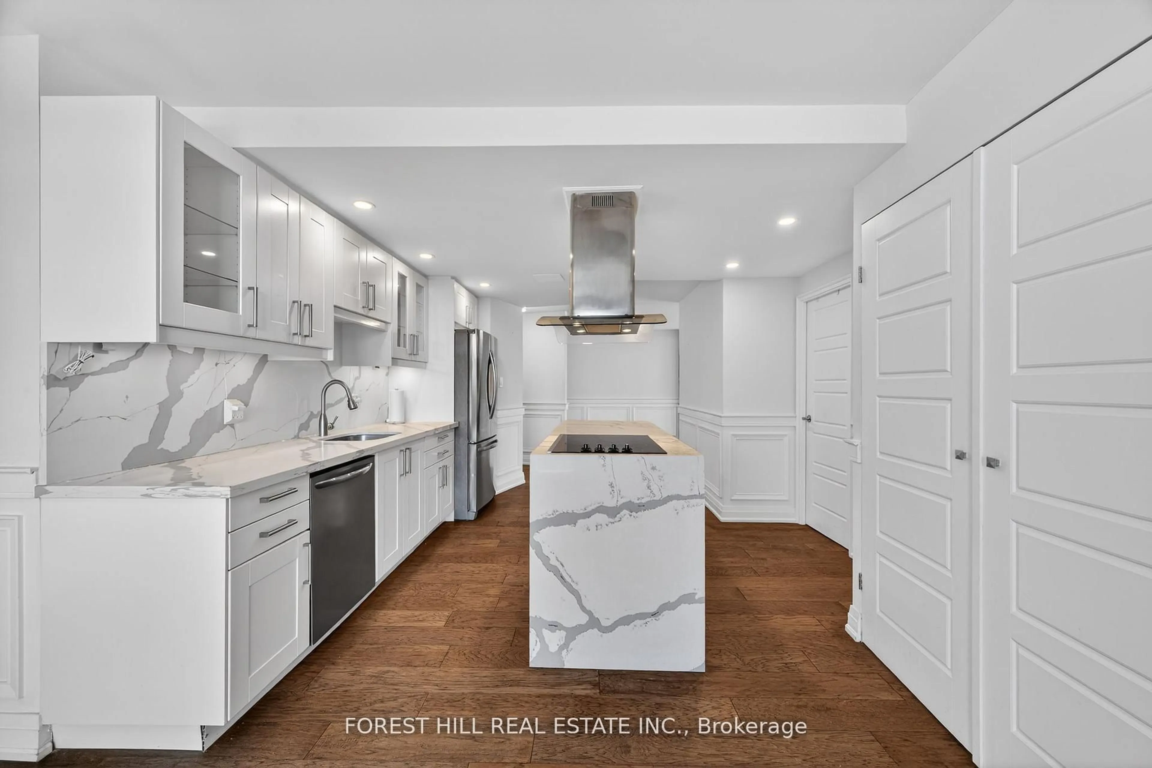 Contemporary kitchen, ceramic/tile floor for 1201 Steeles Ave #1002, Toronto Ontario M2R 3K1