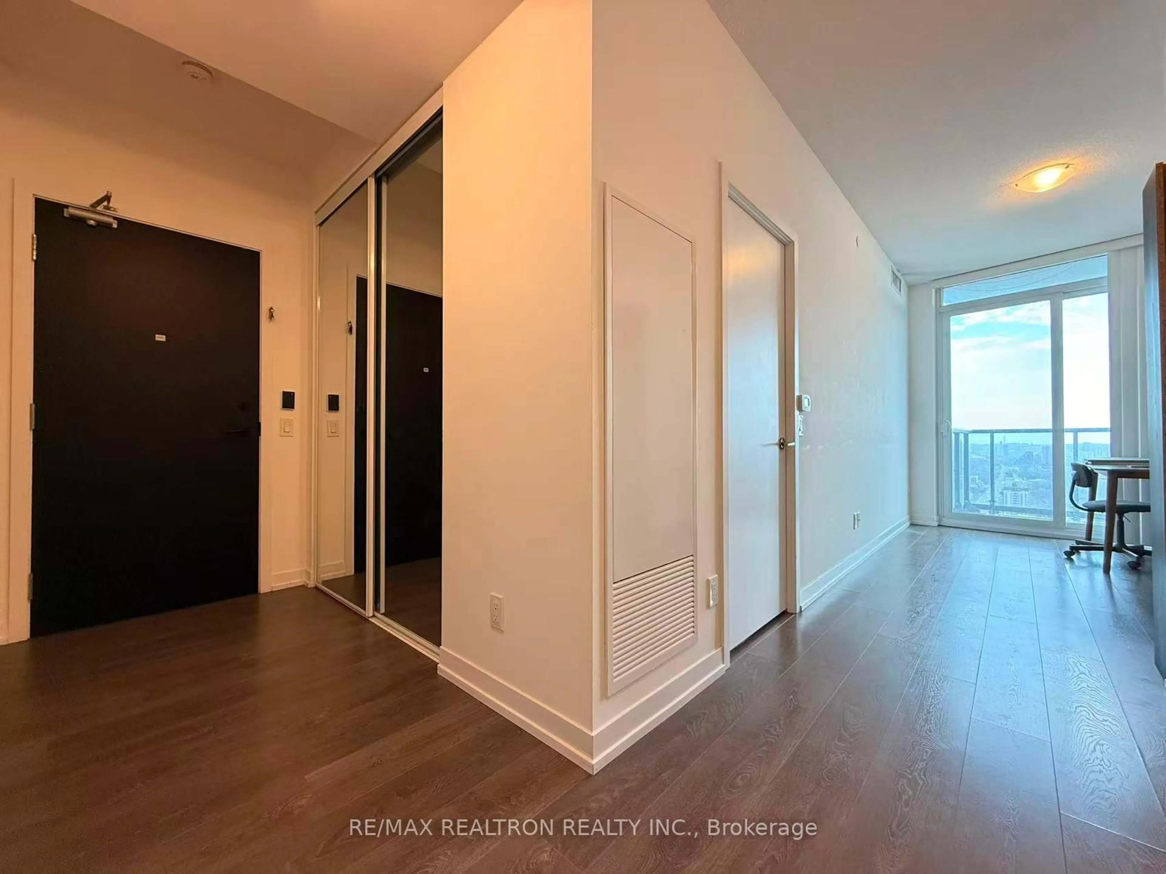 Unknown for 125 Redpath Ave #3212, Toronto Ontario M4S 0B5