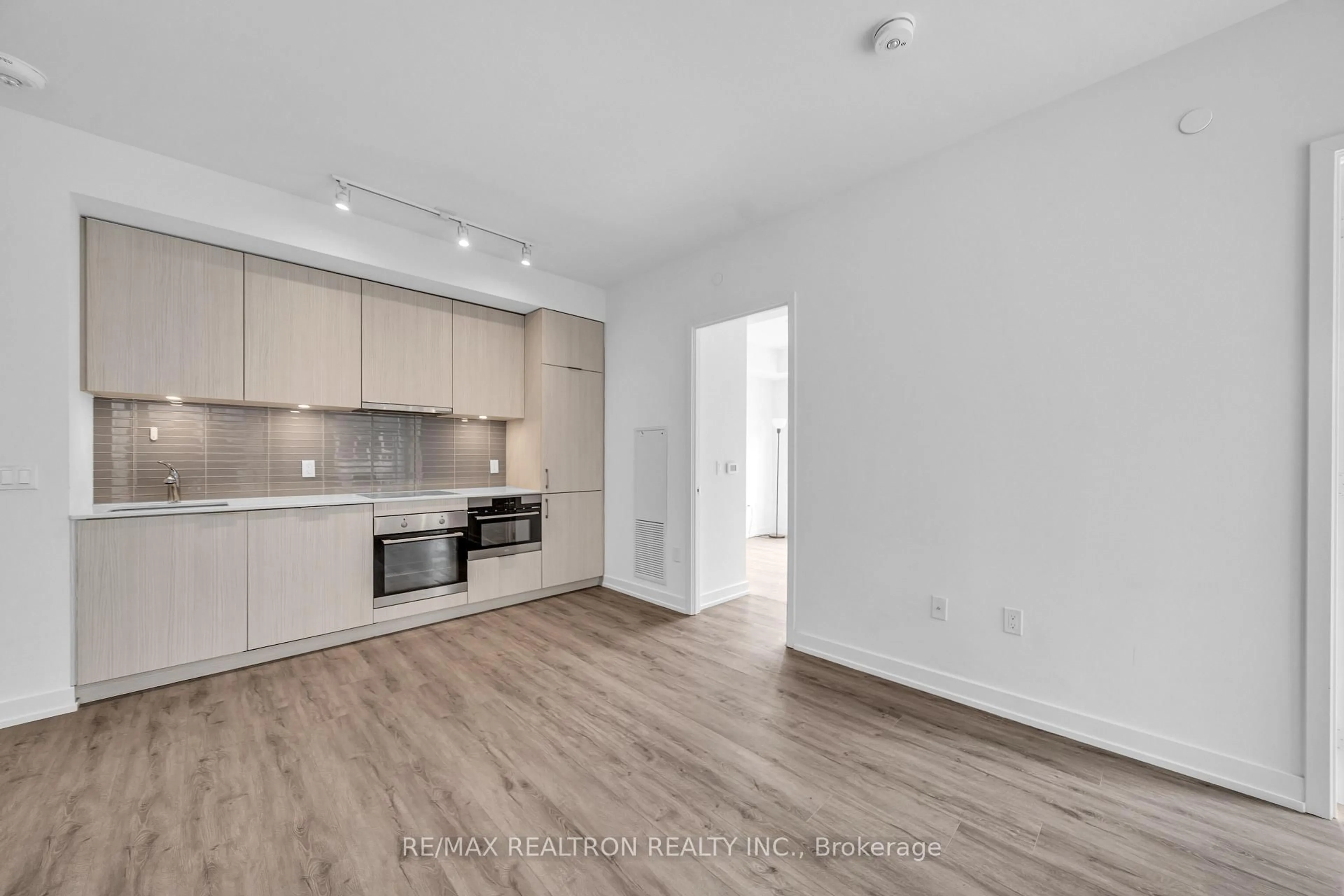 Open concept kitchen, unknown for 158 Front St #203, Toronto Ontario M5A 0K9