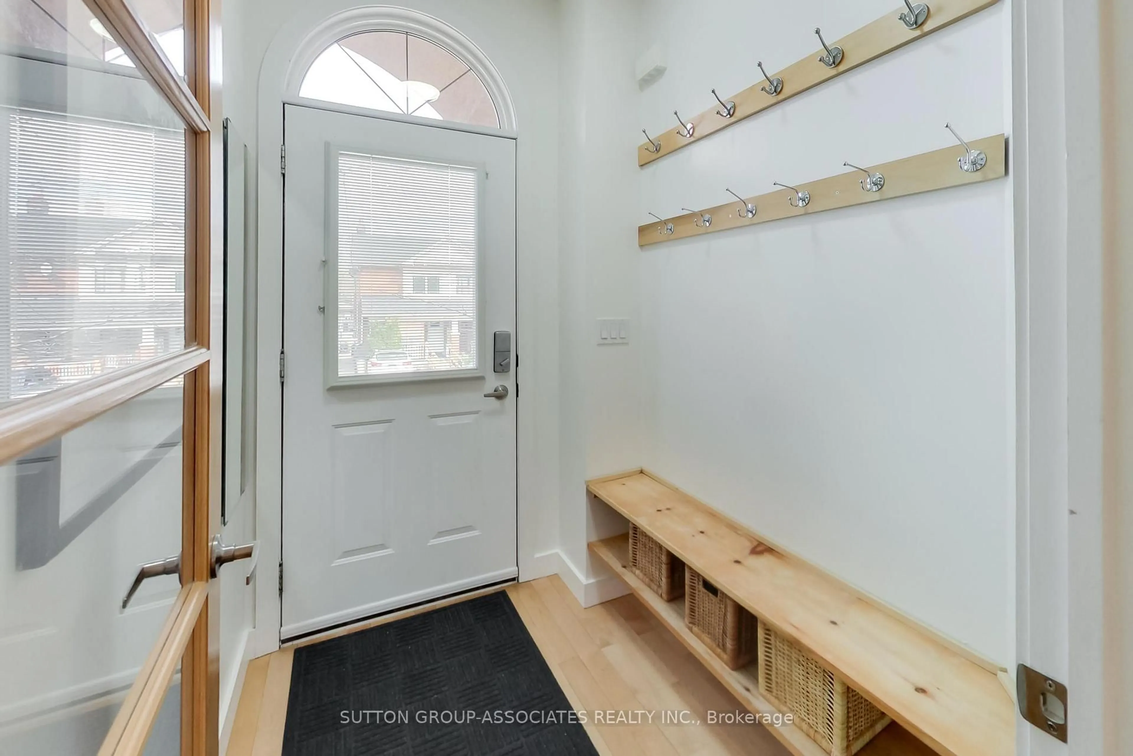 Indoor entryway for 80A Robina Ave, Toronto Ontario M6C 3Y7