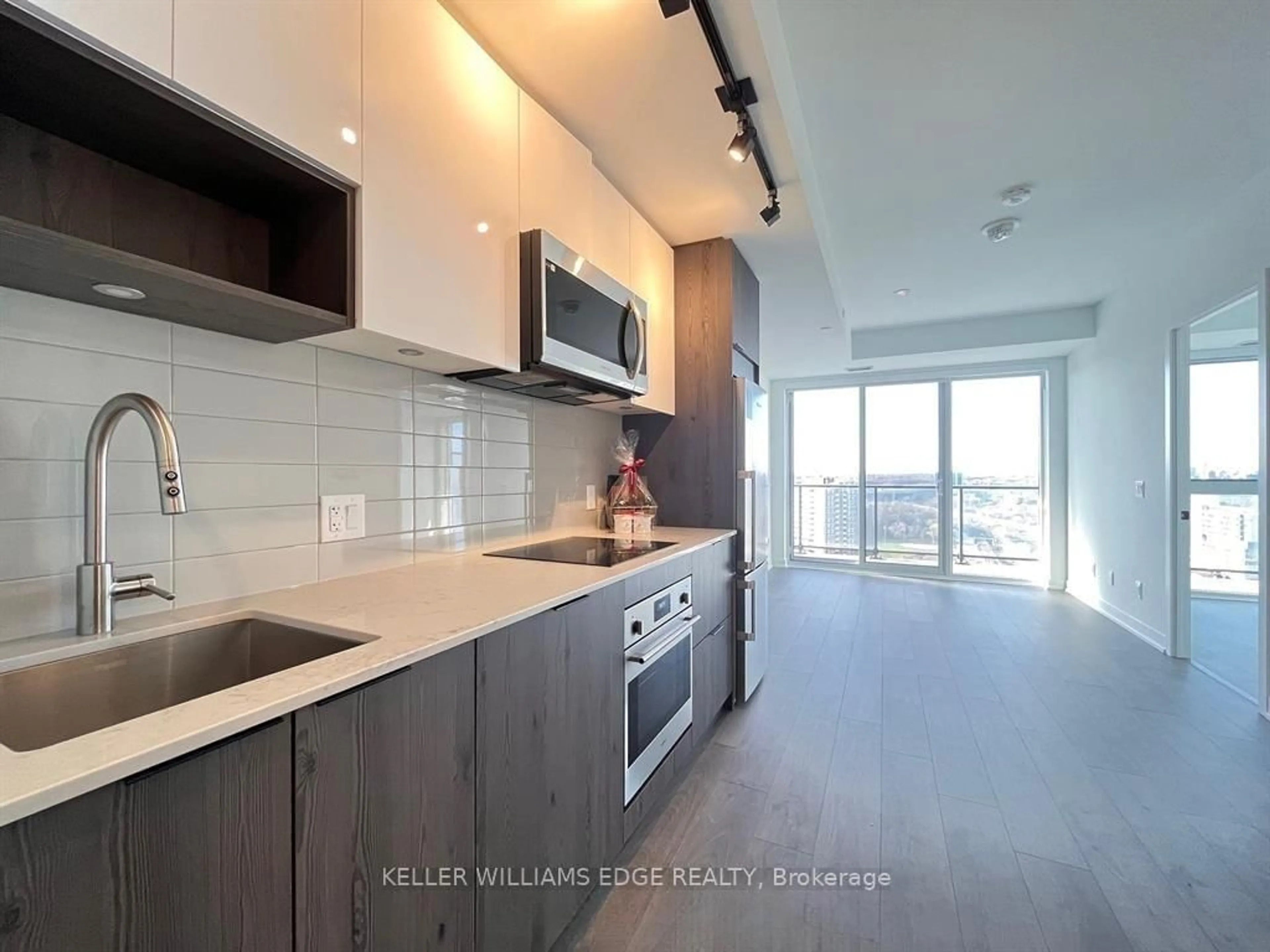 Open concept kitchen, unknown for 5 Defries St #2711, Toronto Ontario M5A 0W7