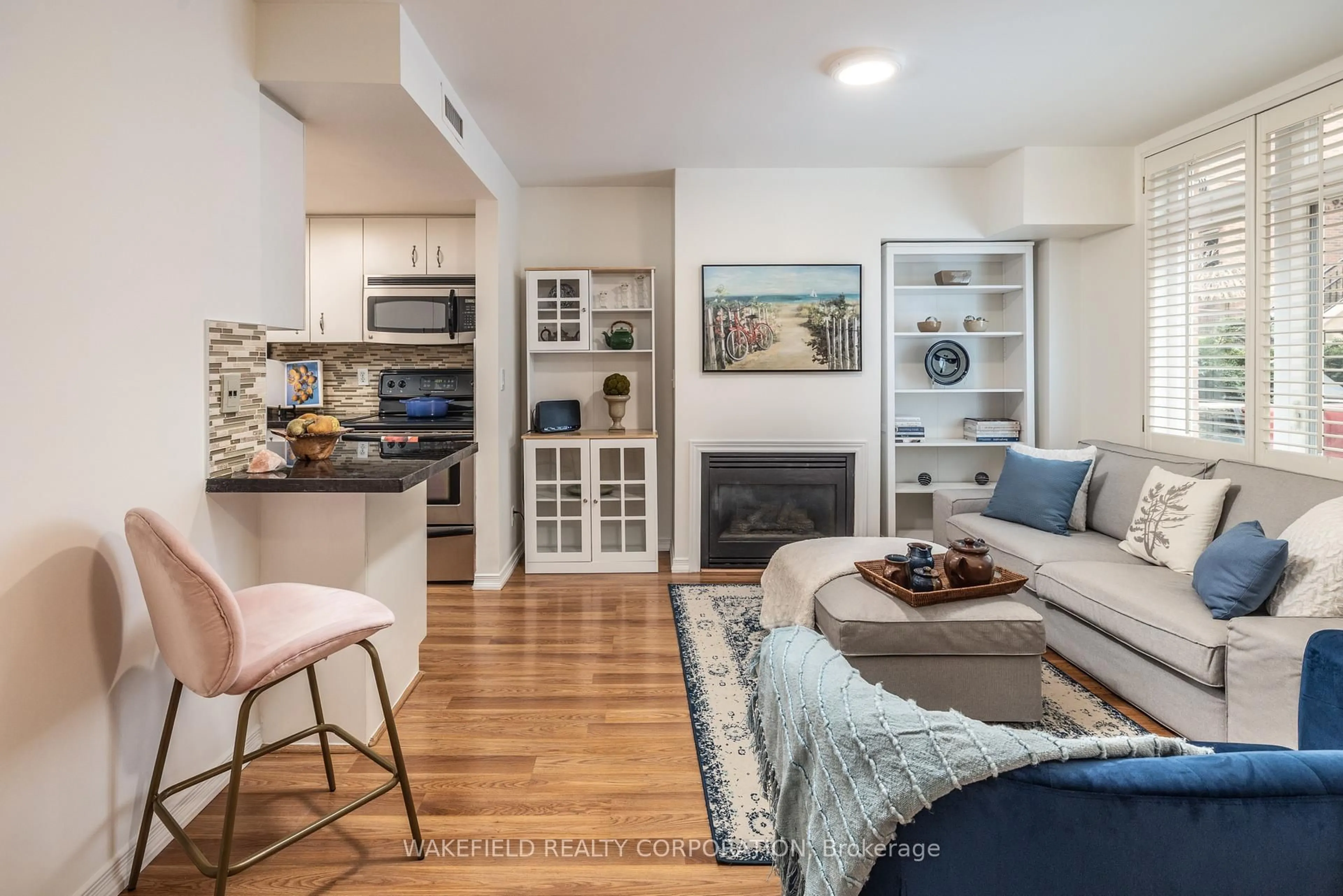 Open concept kitchen, unknown for 89 Lillian St #02, Toronto Ontario M4S 2H7