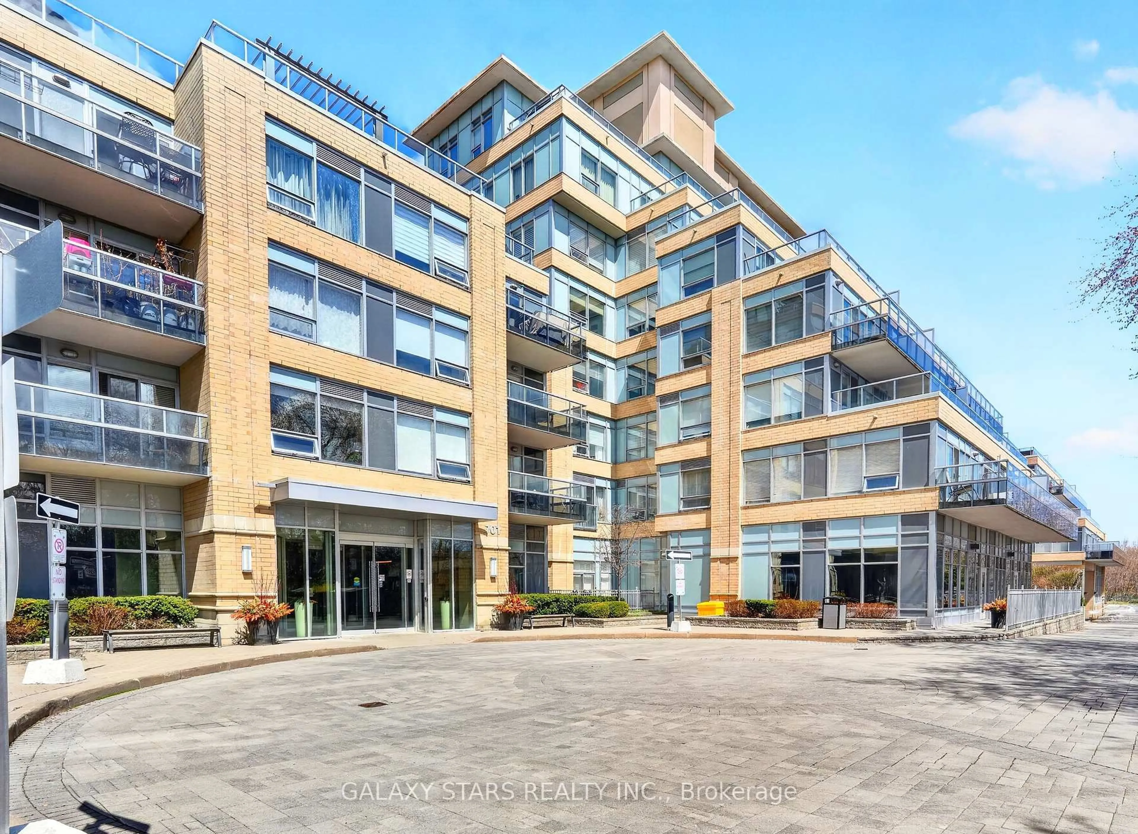 Unknown for 701 Sheppard Ave #323, Toronto Ontario M3H 0B2