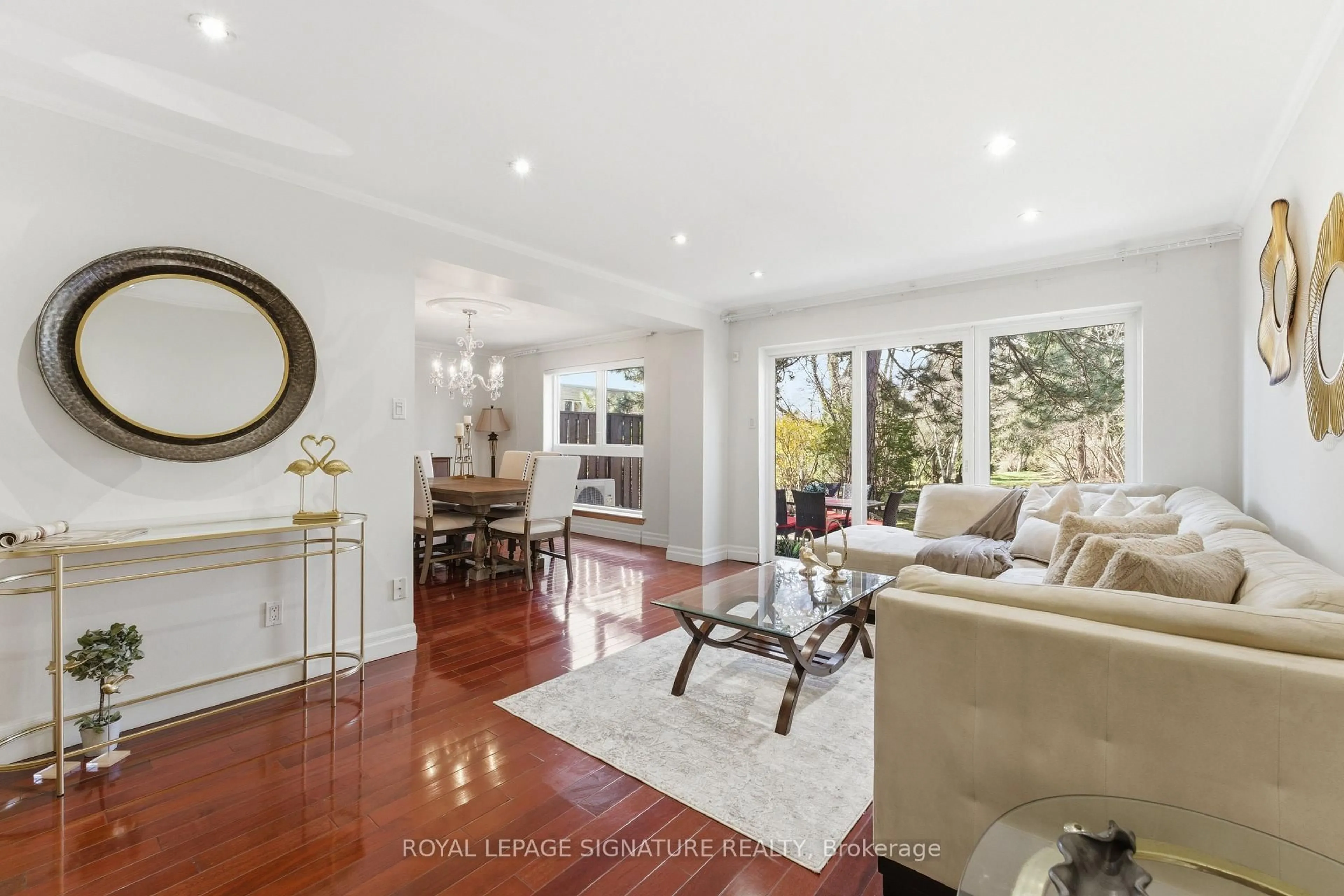 Living room with furniture, unknown for 6 Crimson Millway, Toronto Ontario M2L 1T6