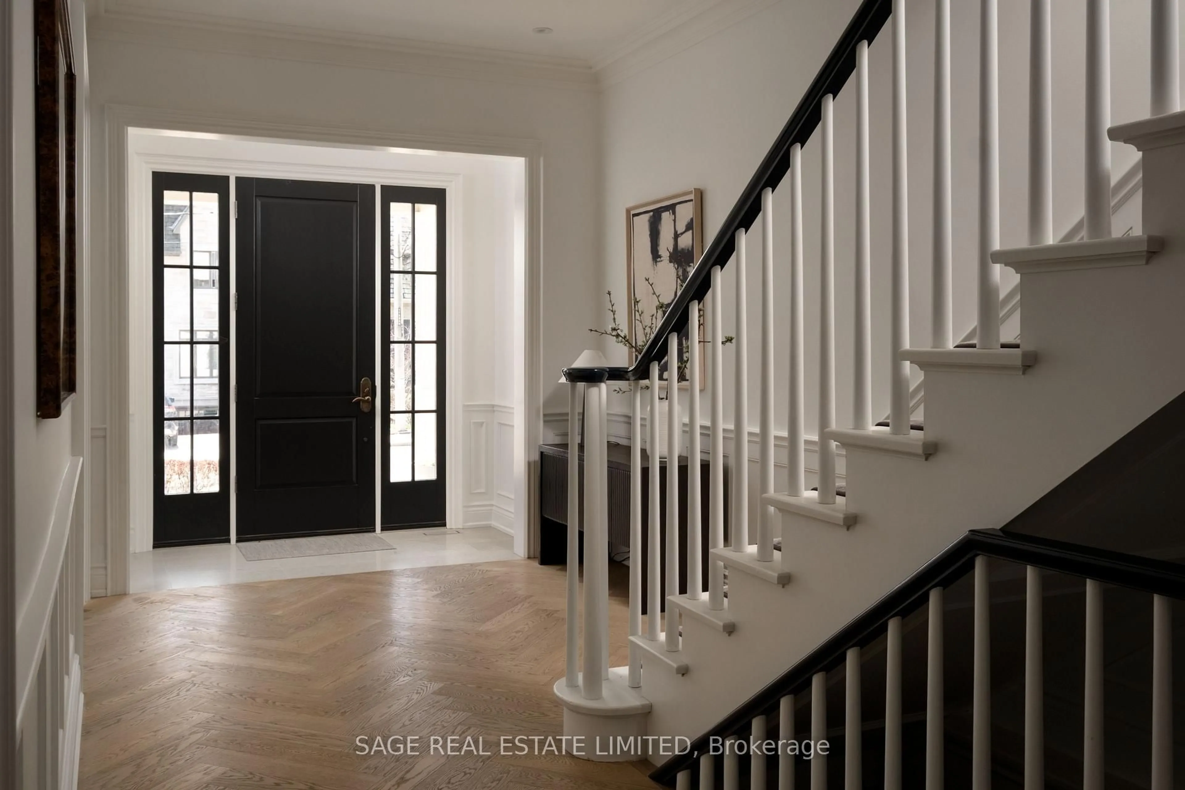 Indoor entryway for 68 Dawlish Ave, Toronto Ontario M4N 1H1