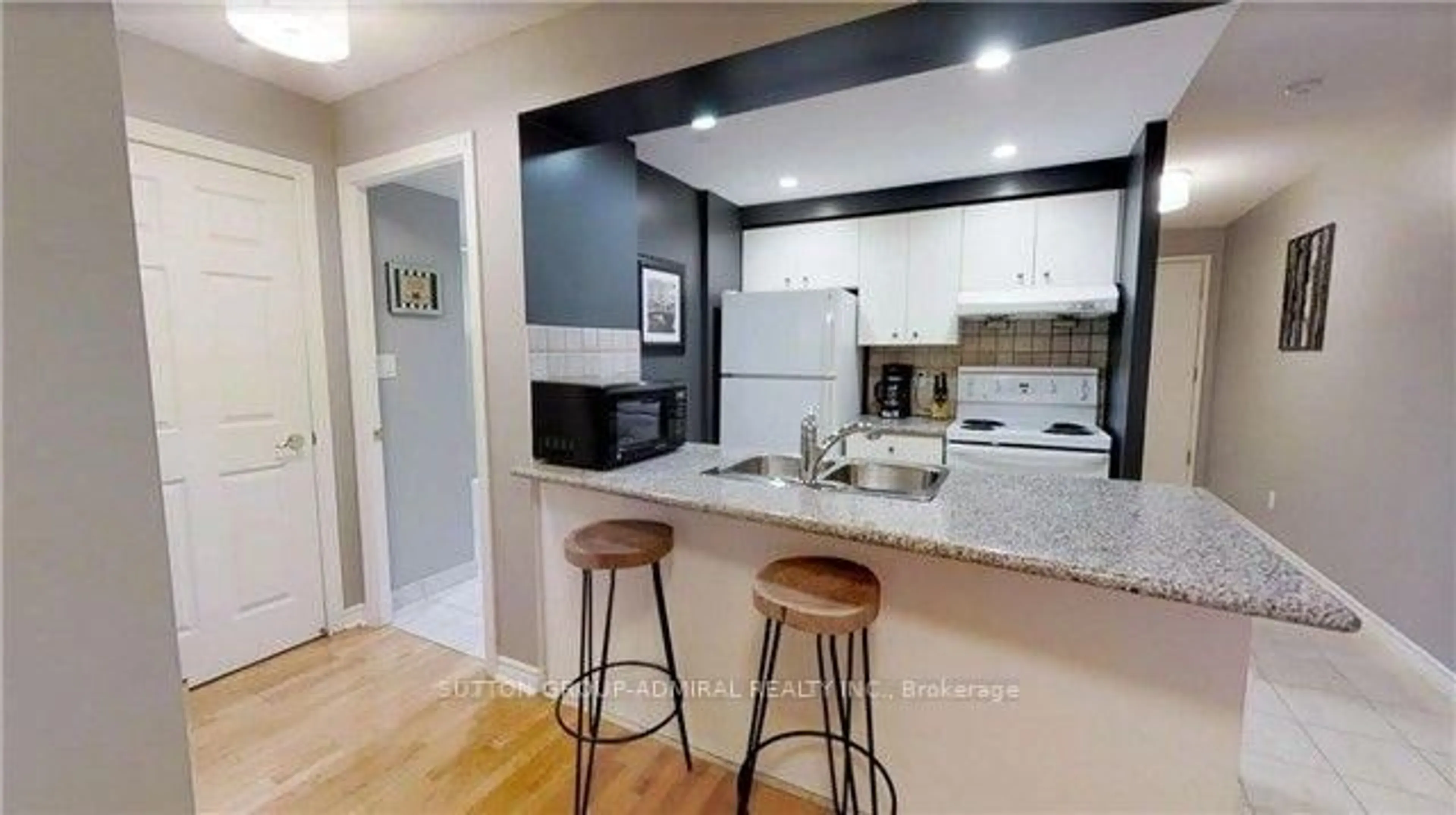 Open concept kitchen, unknown for 168 Simcoe St #722, Toronto Ontario M5H 4C9