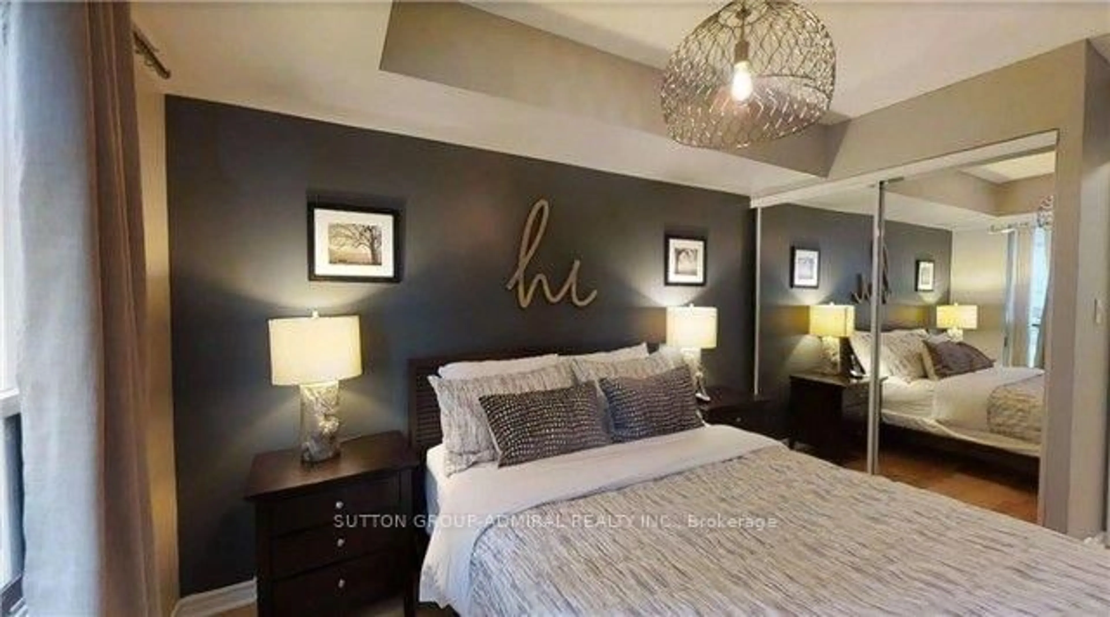 Bedroom with bed, wood/laminate floor for 168 Simcoe St #722, Toronto Ontario M5H 4C9