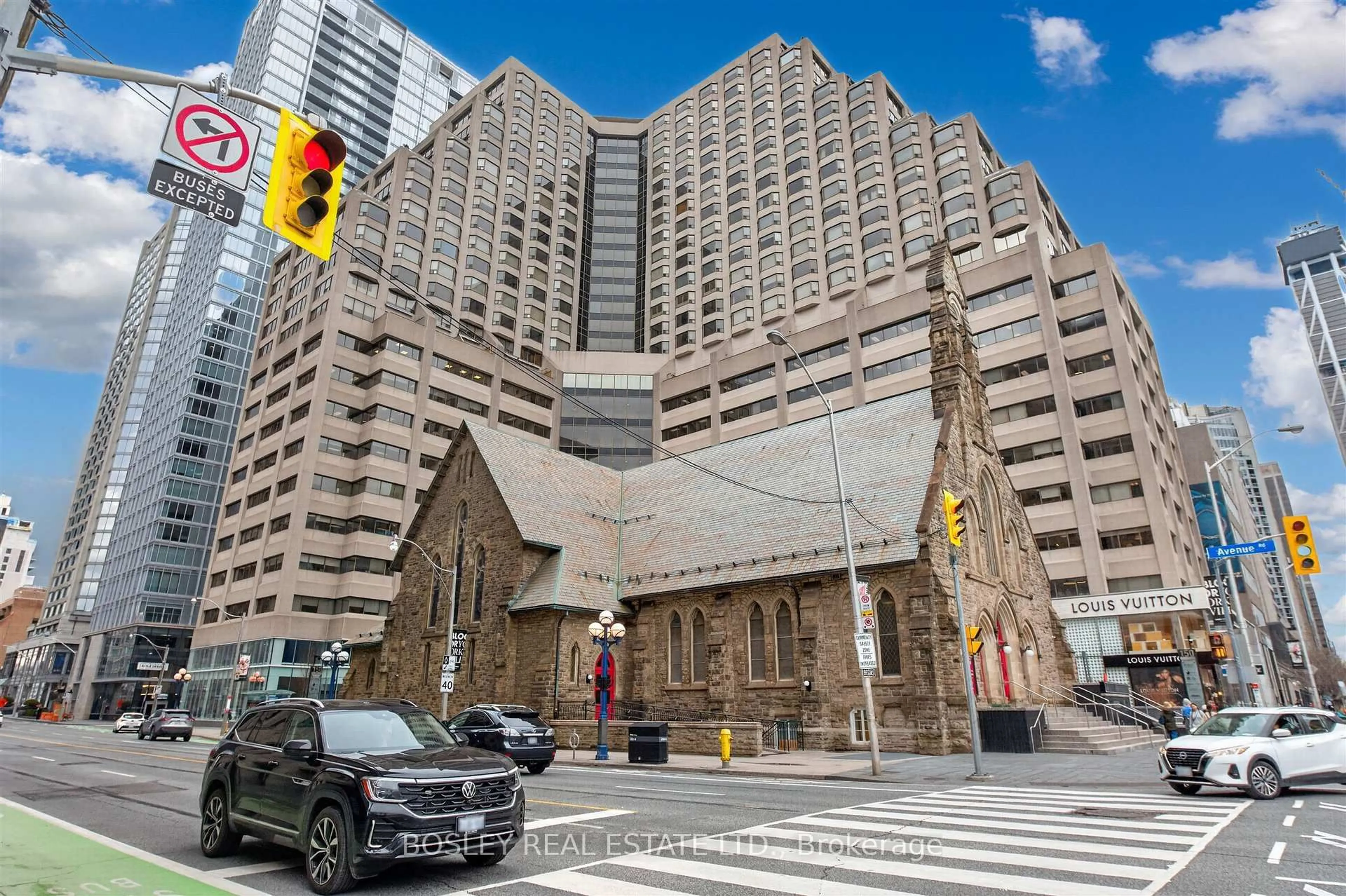 Unknown for 175 Cumberland St #2207, Toronto Ontario M5R 3M9