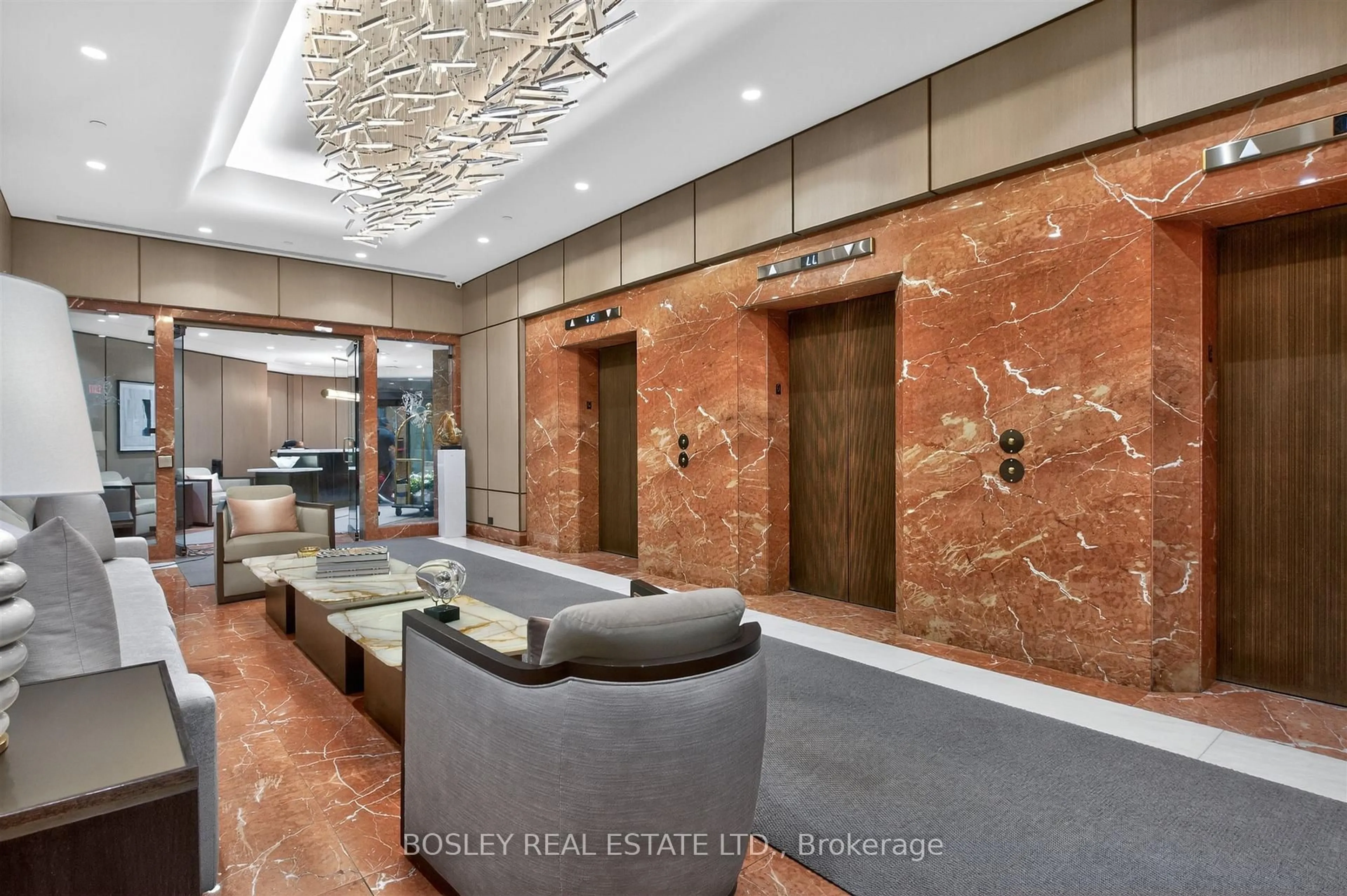 Lobby for 175 Cumberland St #2207, Toronto Ontario M5R 3M9