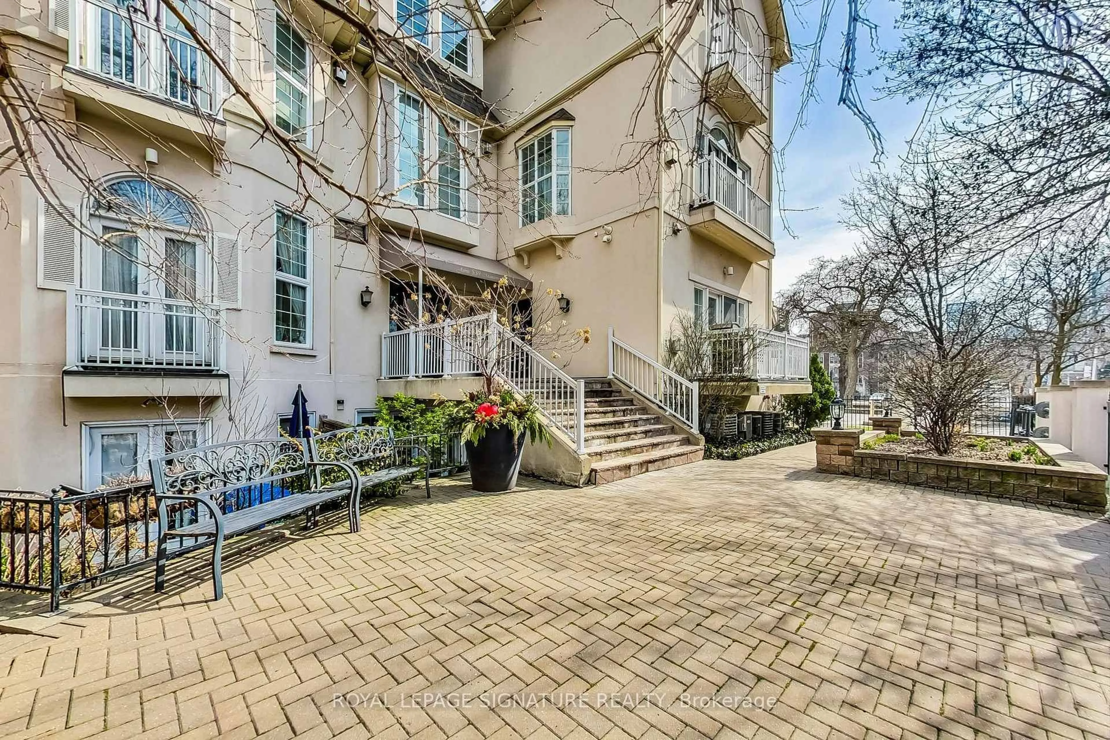 Unknown for 539 Jarvis St #M11, Toronto Ontario M4Y 2H7