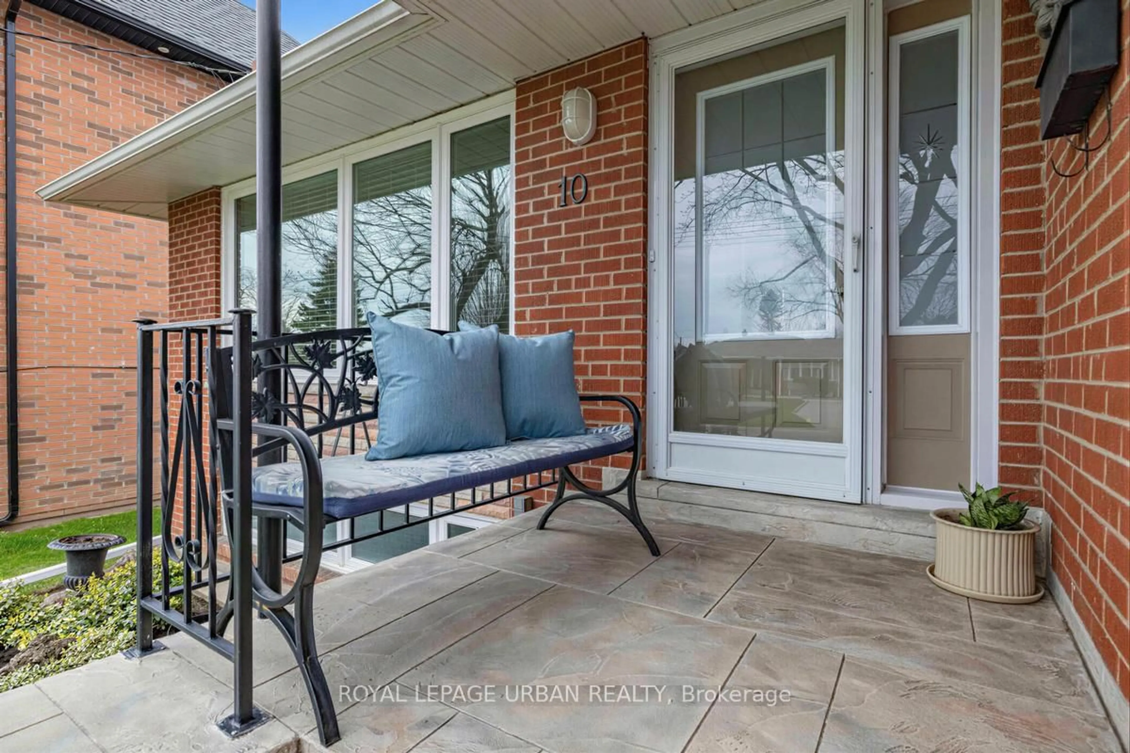 Patio, street for 10 Kenewen Crt, Toronto Ontario M4A 1R8
