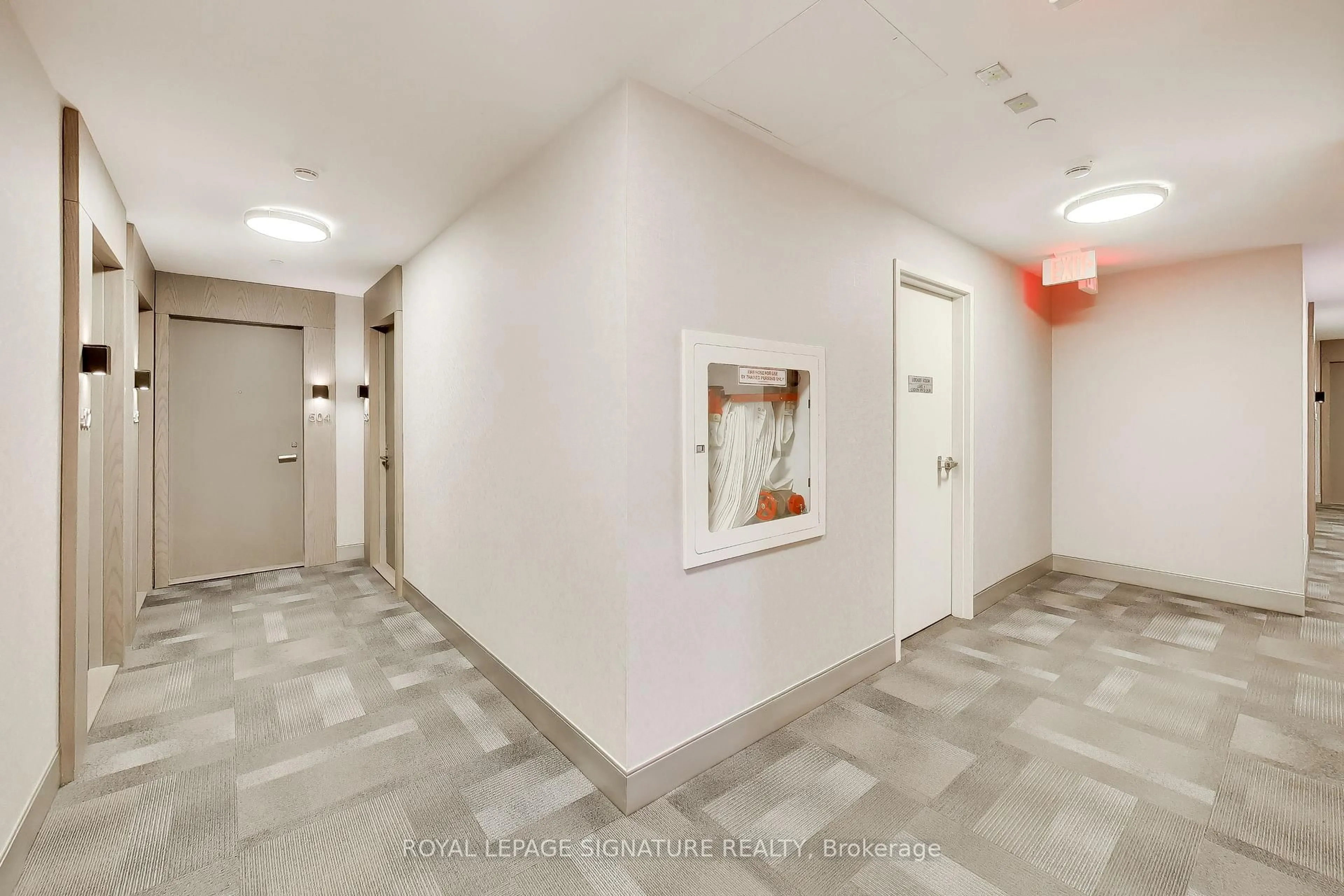 Indoor foyer for 501 St Clair Ave #501, Toronto Ontario M5P 0A2