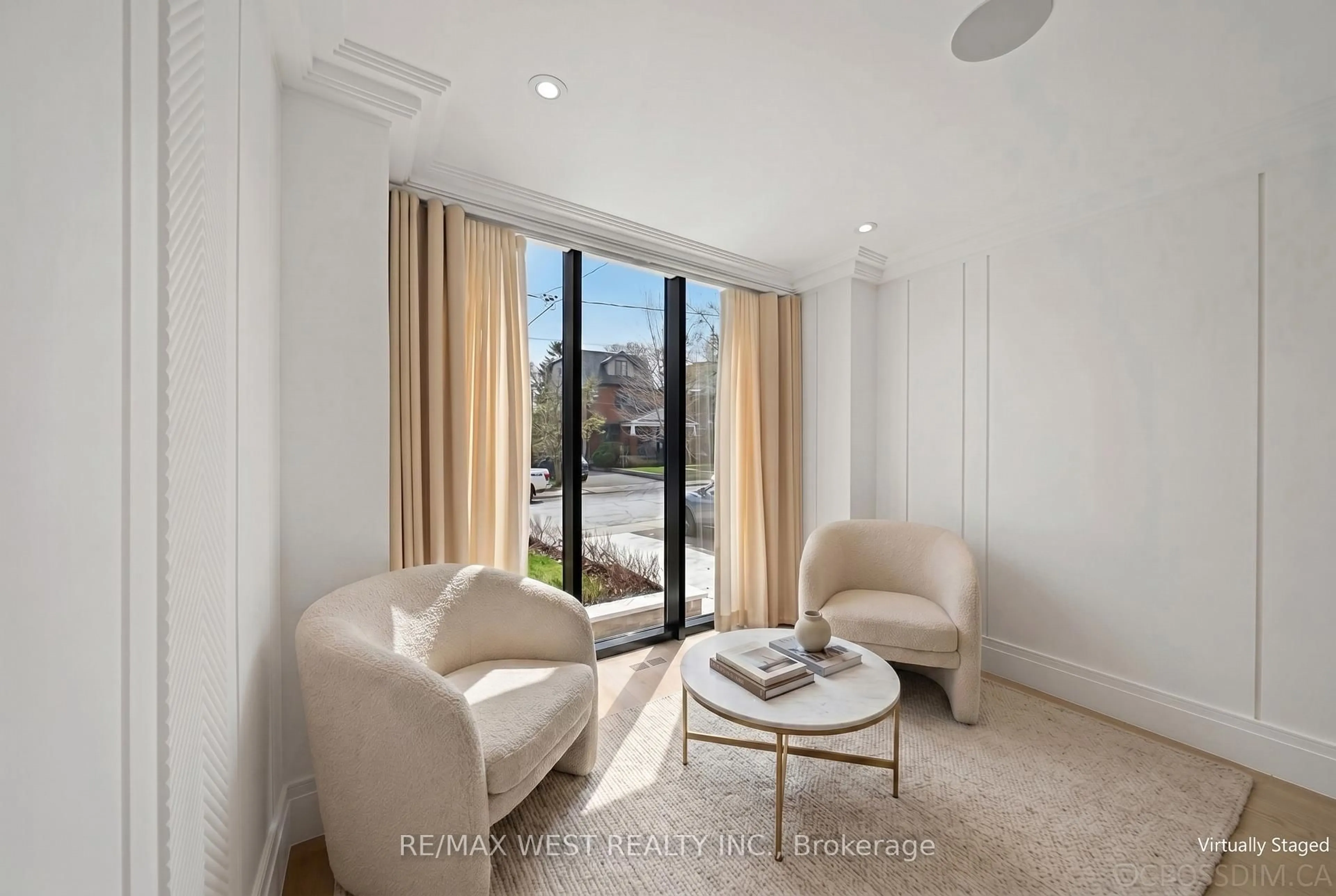 Living room with furniture, unknown for 238 Melrose Ave, Toronto Ontario M5M 1Z1