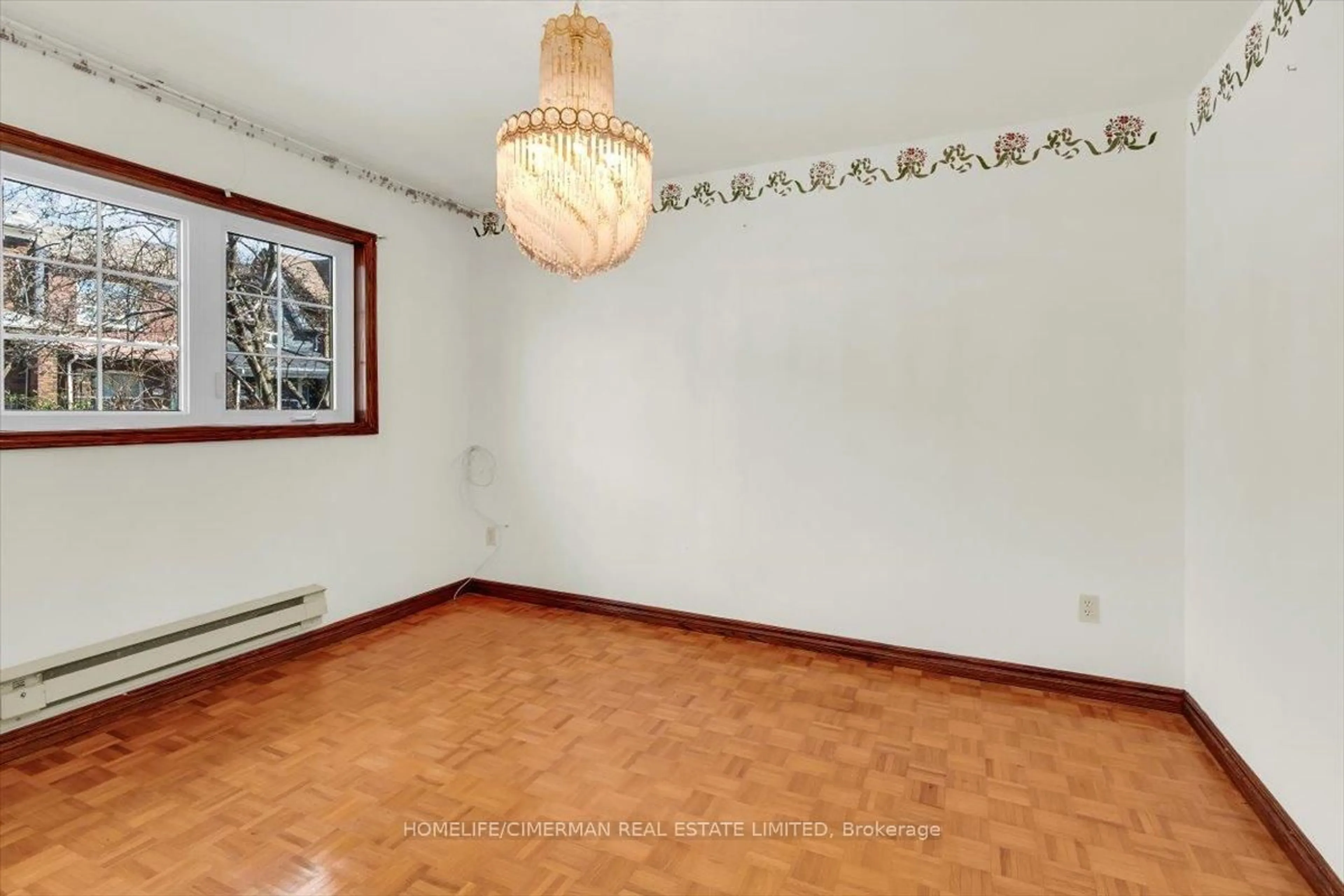 A pic of a room for 69 Robinson St, Toronto Ontario M6J 1L4