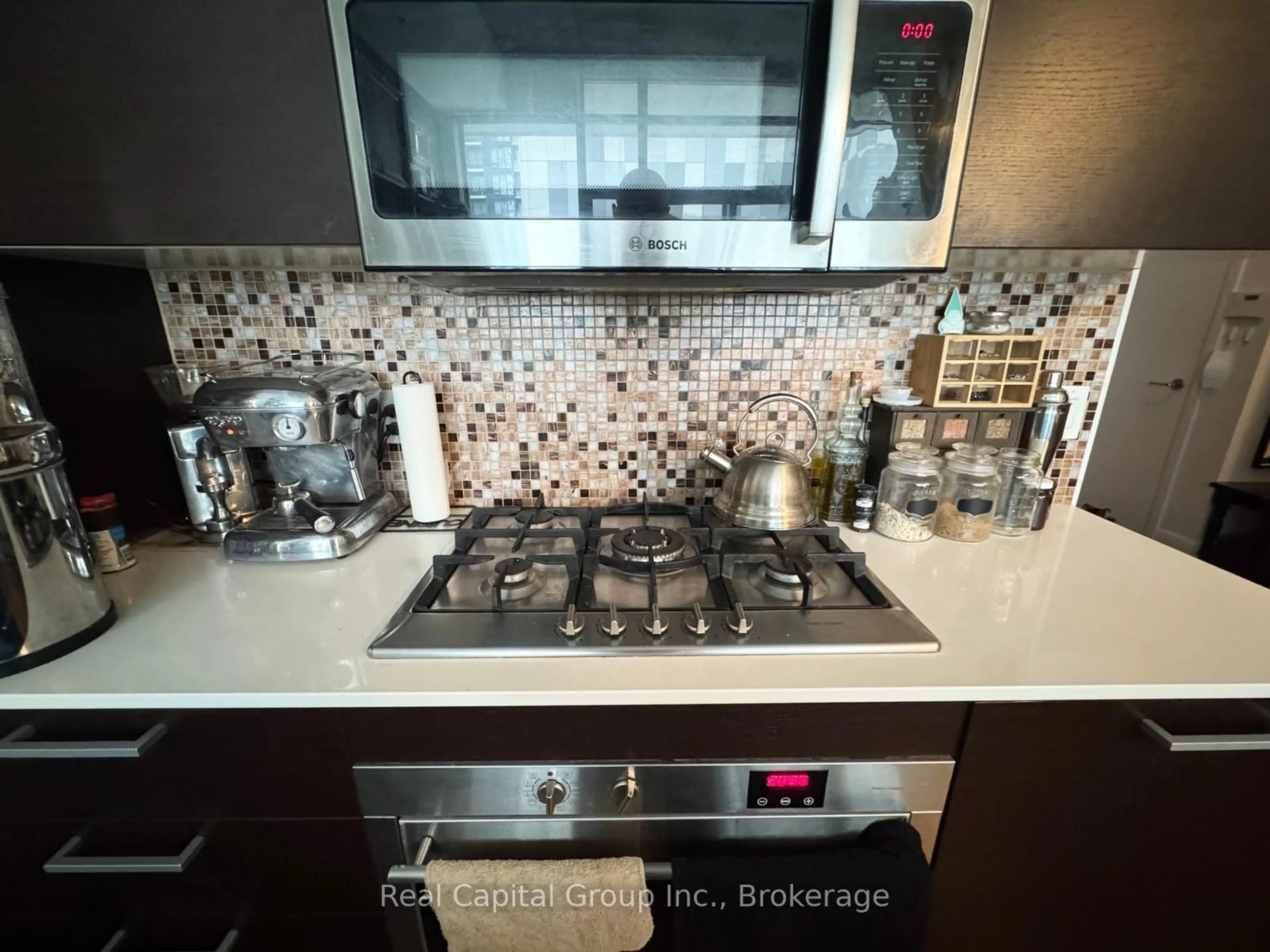 Contemporary kitchen, ceramic/tile floor for 375 King St #1605, Toronto Ontario M5V 1K1